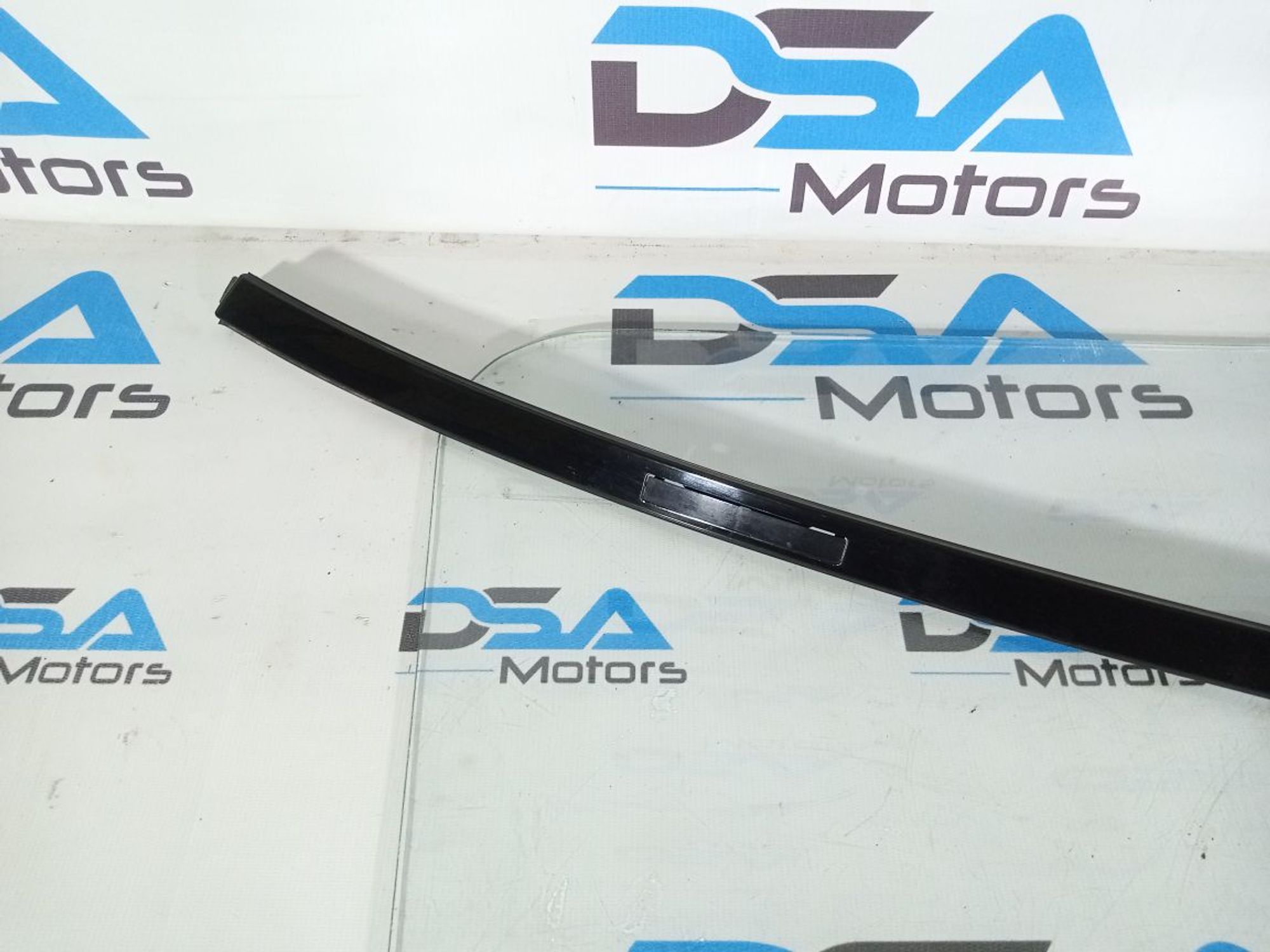 https://ycs.partsauto.market/partsauto-images/thmbs/userImages/b7628e092085f1f91467af1afb6e7630/part/05221f80-f333-4849-b82c-019246ba72a1_1747216947446.jpg