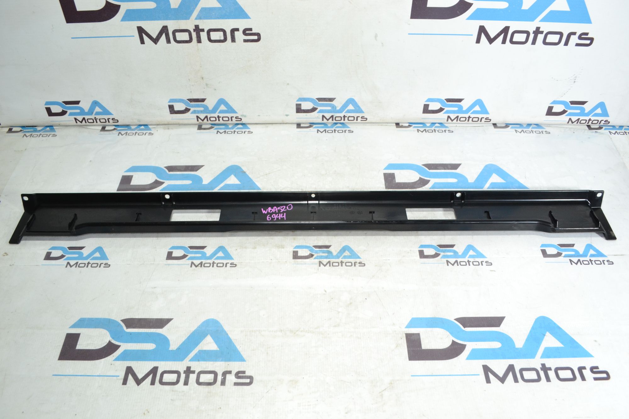 https://ycs.partsauto.market/partsauto-images/thmbs/userImages/b7628e092085f1f91467af1afb6e7630/part/05264744-2cfd-4d62-ac3a-9180fd31fc04_1781273279612.jpg