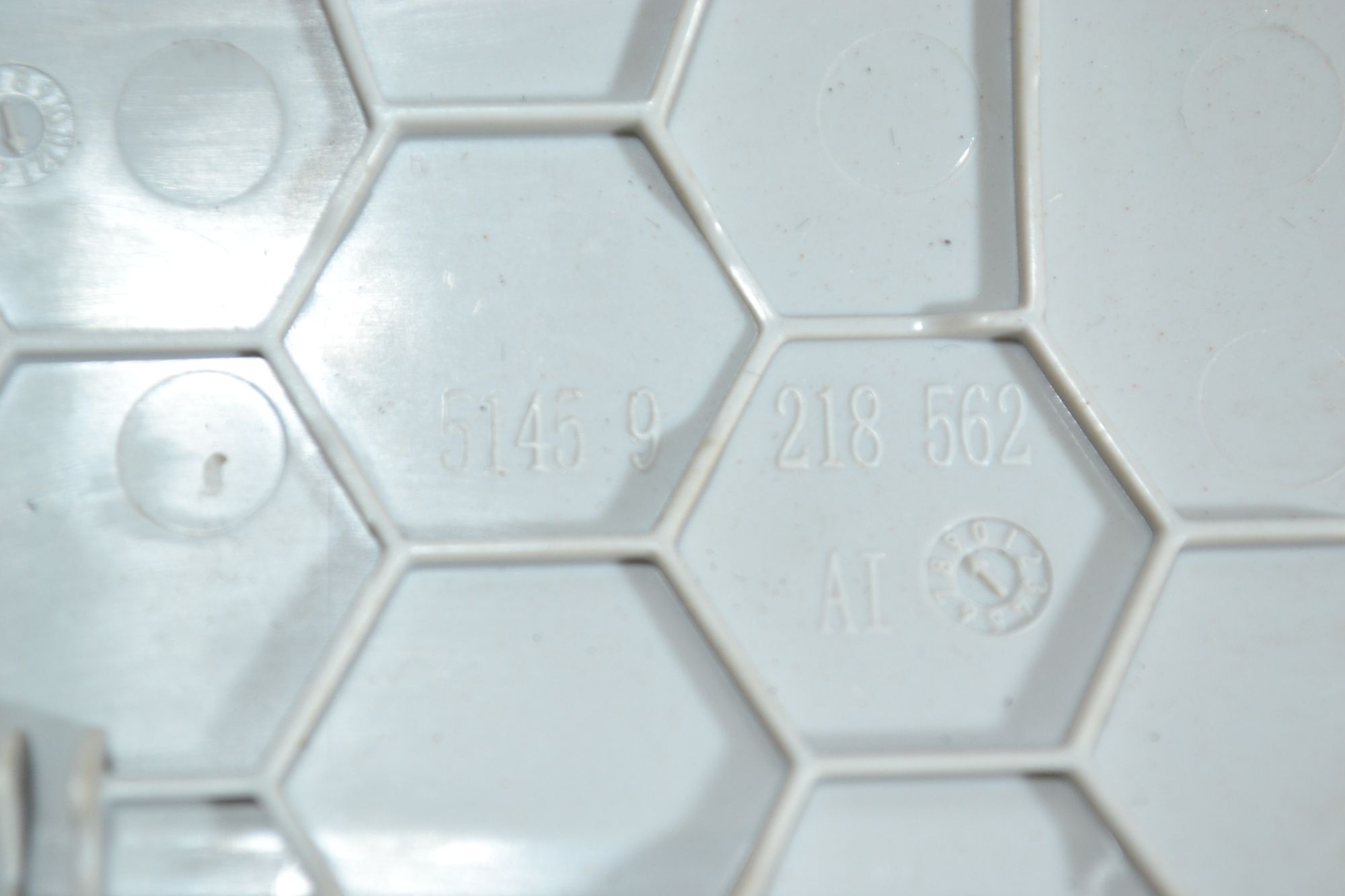 https://ycs.partsauto.market/partsauto-images/thmbs/userImages/b7628e092085f1f91467af1afb6e7630/part/05459a98-3451-4991-acdb-86d17f9b8699_1781177641685.jpg