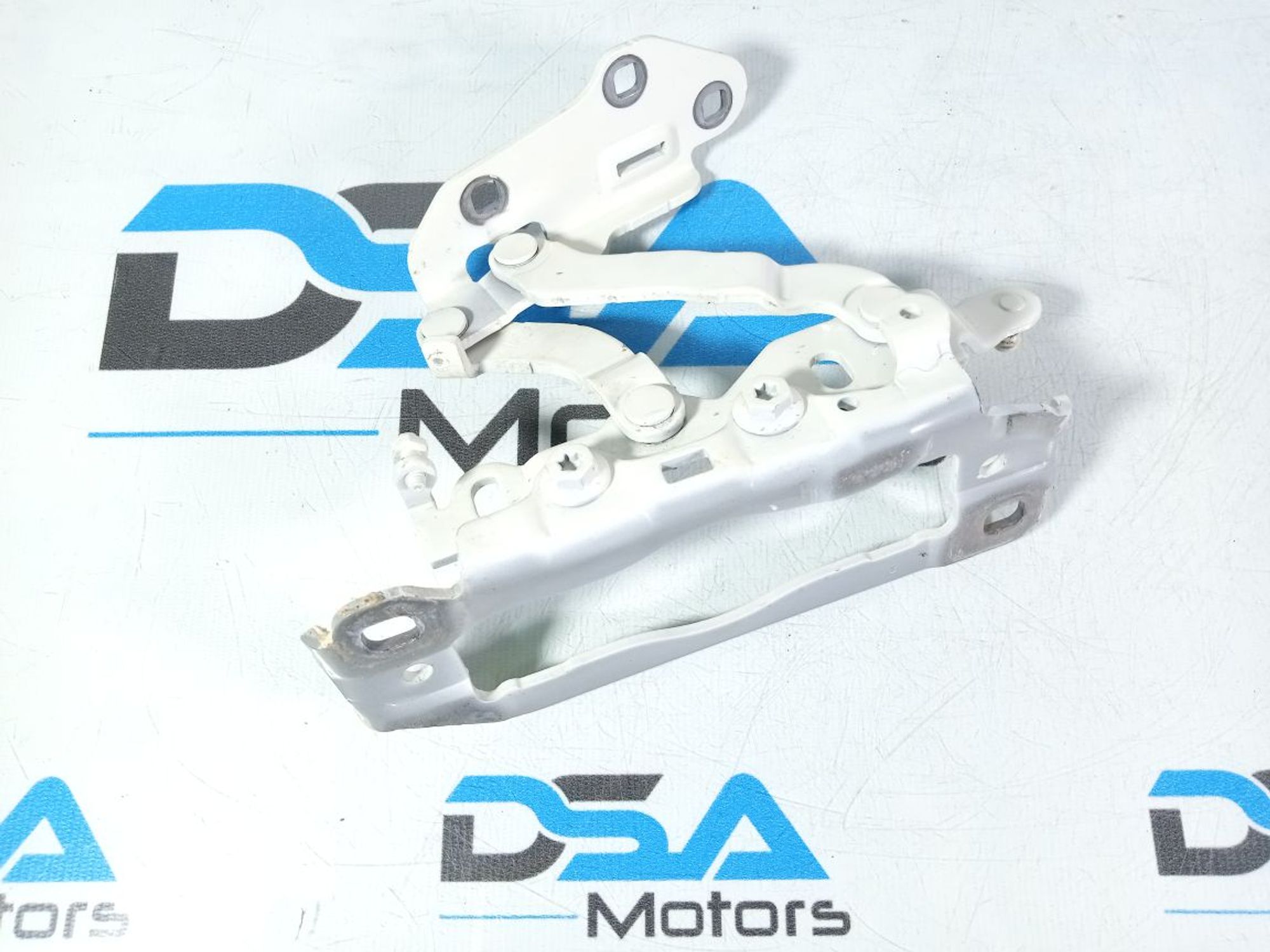 https://ycs.partsauto.market/partsauto-images/thmbs/userImages/b7628e092085f1f91467af1afb6e7630/part/059edd91-3790-4637-bfdc-59fc0eeb7acb_1746018832421.jpg