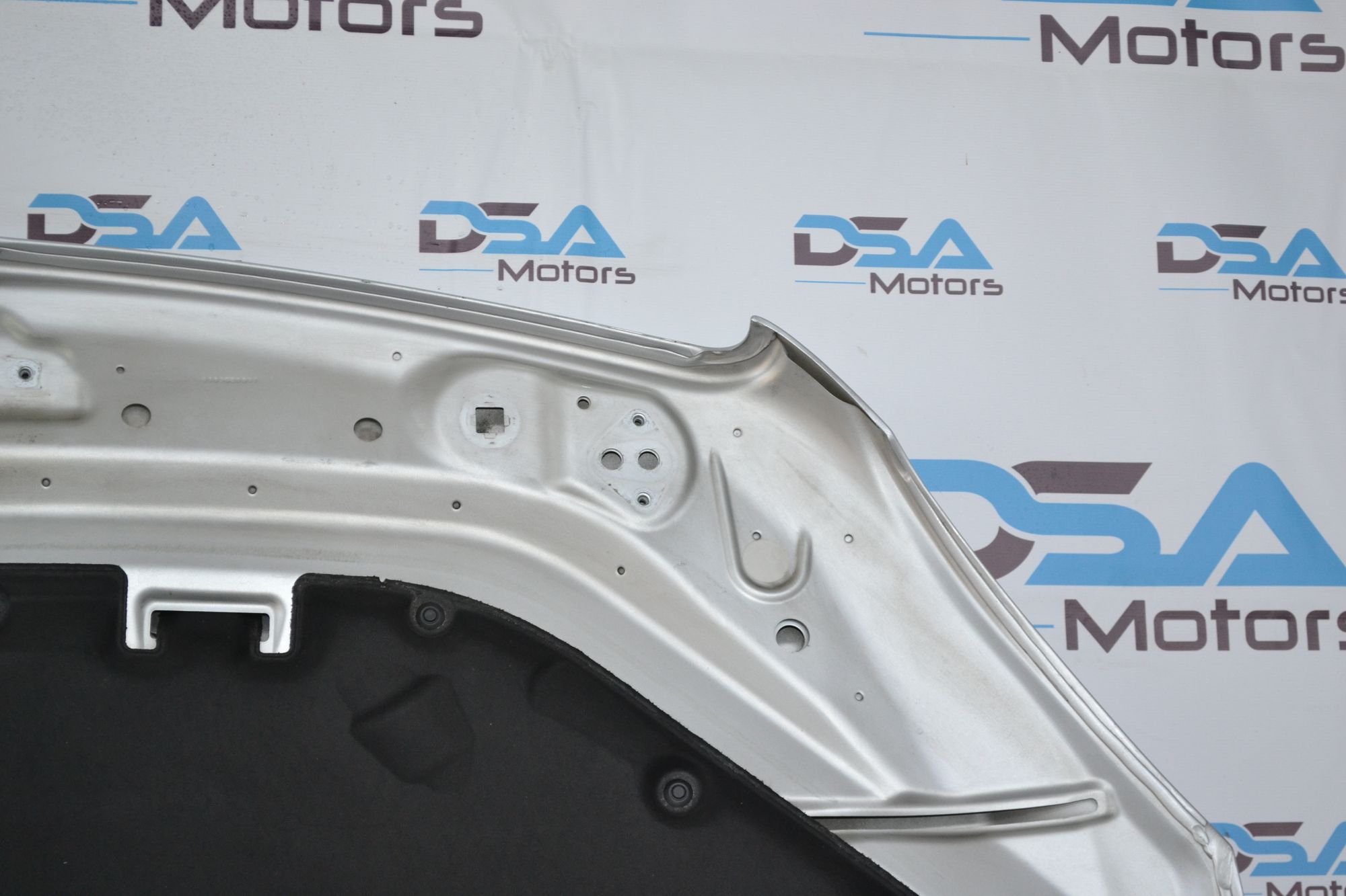 https://ycs.partsauto.market/partsauto-images/thmbs/userImages/b7628e092085f1f91467af1afb6e7630/part/0607ff1c-12a6-4a1a-b6cb-8feb5be8ef88_1784287937488.jpg