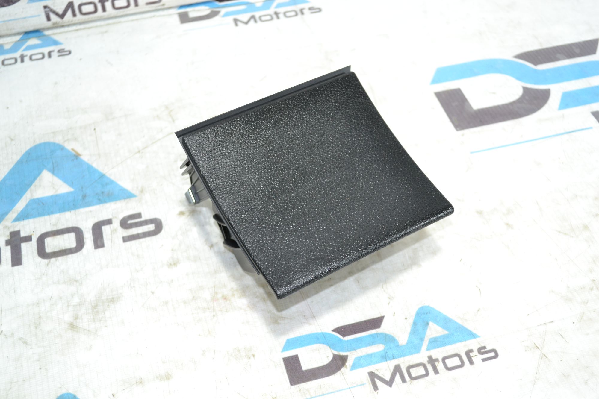 https://ycs.partsauto.market/partsauto-images/thmbs/userImages/b7628e092085f1f91467af1afb6e7630/part/0624c425-bd68-4137-a6d4-be7a439f5977_1784100186867.jpg