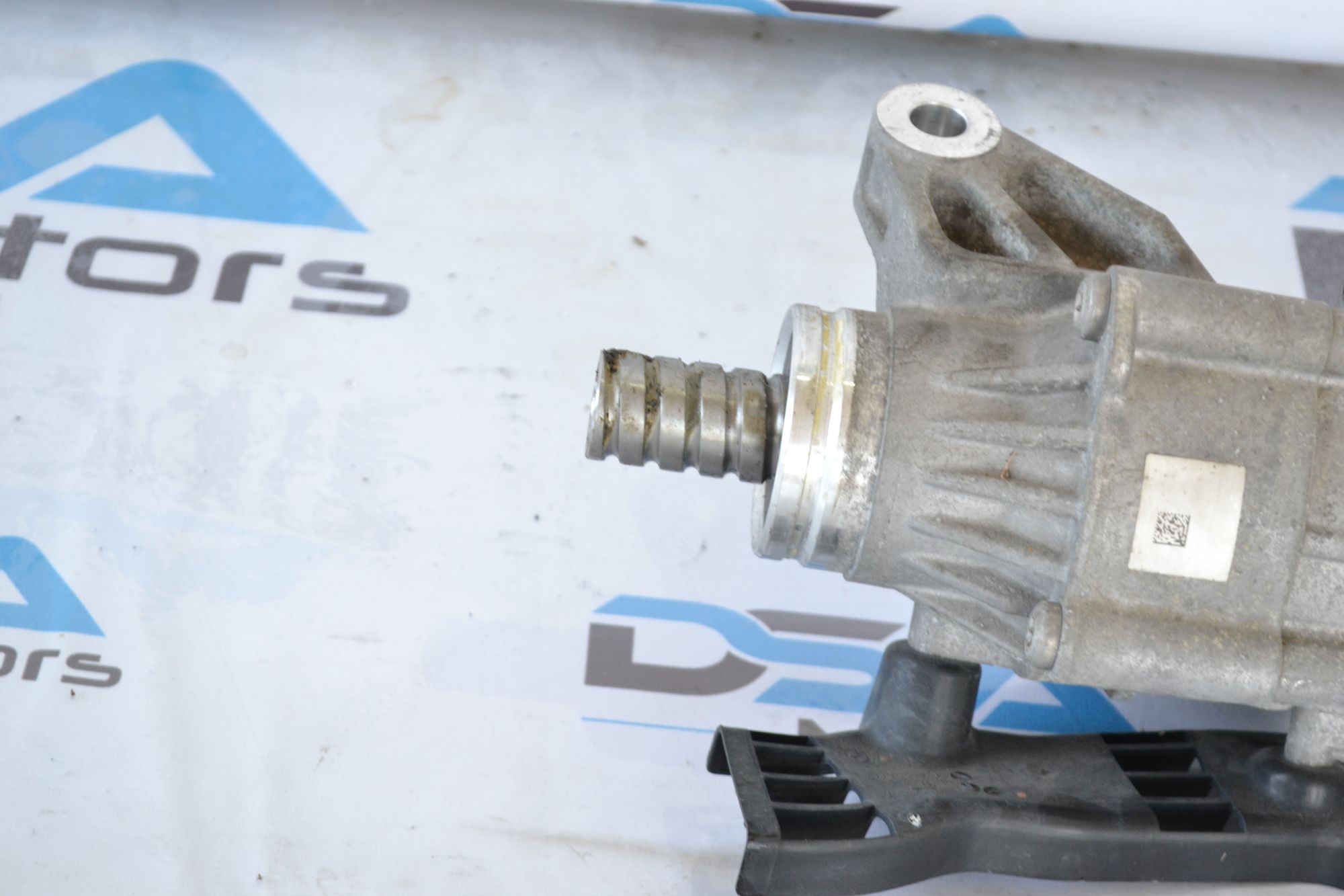 https://ycs.partsauto.market/partsauto-images/thmbs/userImages/b7628e092085f1f91467af1afb6e7630/part/06cf106a-128b-42c2-b160-04883296bc07_1781506924701.jpg