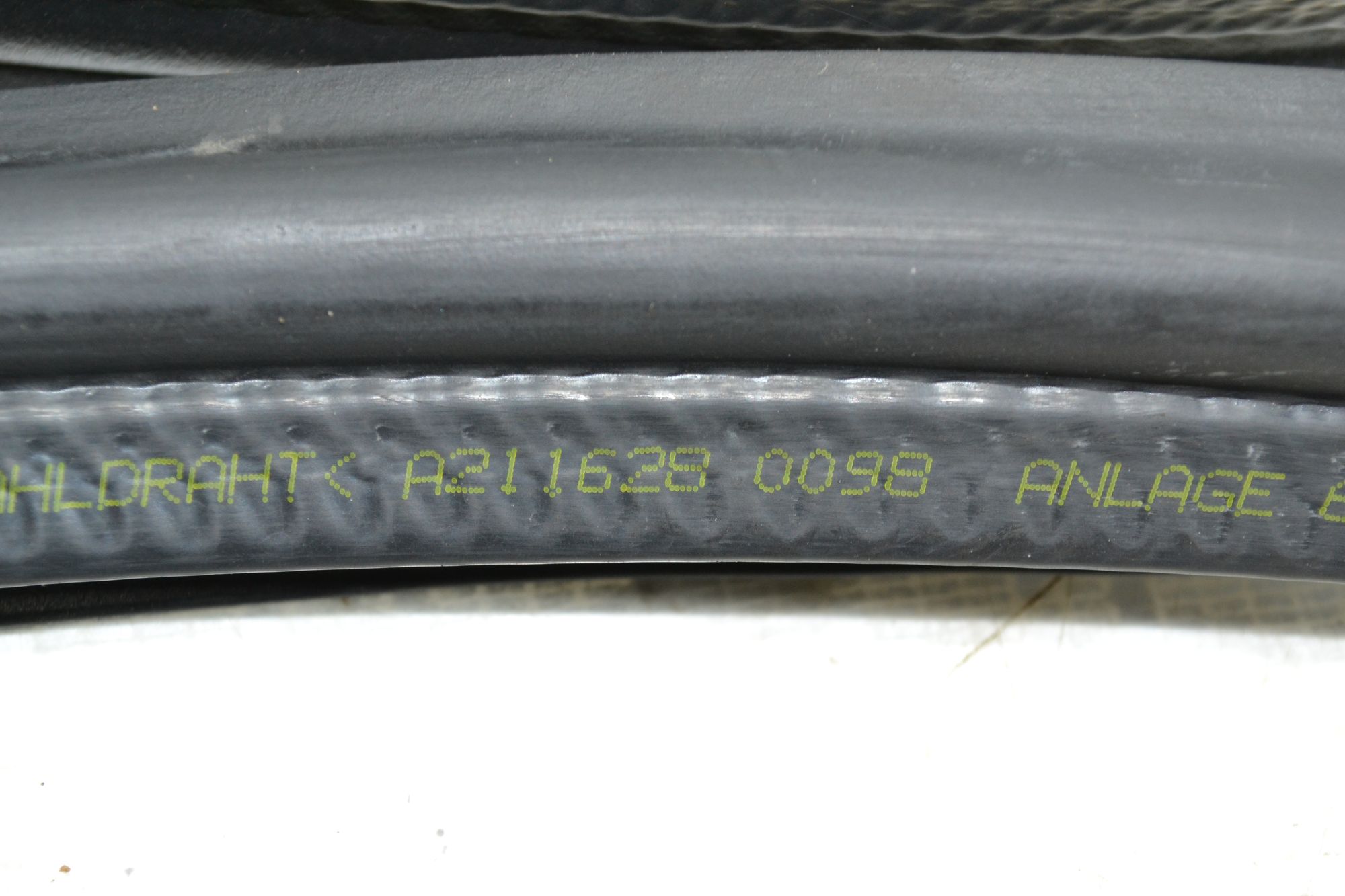 https://ycs.partsauto.market/partsauto-images/thmbs/userImages/b7628e092085f1f91467af1afb6e7630/part/06d12d90-6d01-42b3-863a-c1f24fd93953_1783058521601.jpg