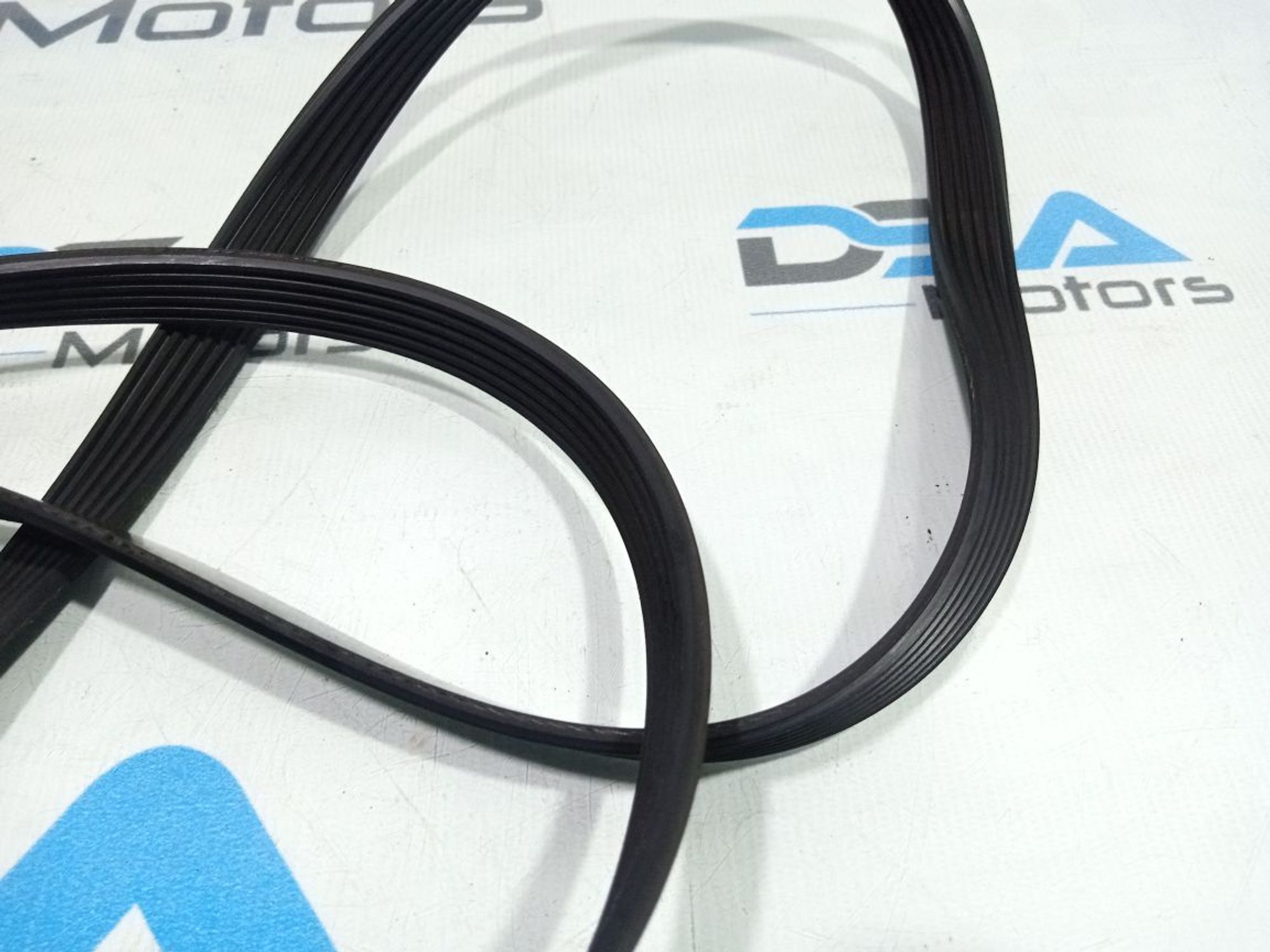 https://ycs.partsauto.market/partsauto-images/thmbs/userImages/b7628e092085f1f91467af1afb6e7630/part/06f953e2-fcb8-4e6c-9649-500f78fee419_1748968452311.jpg