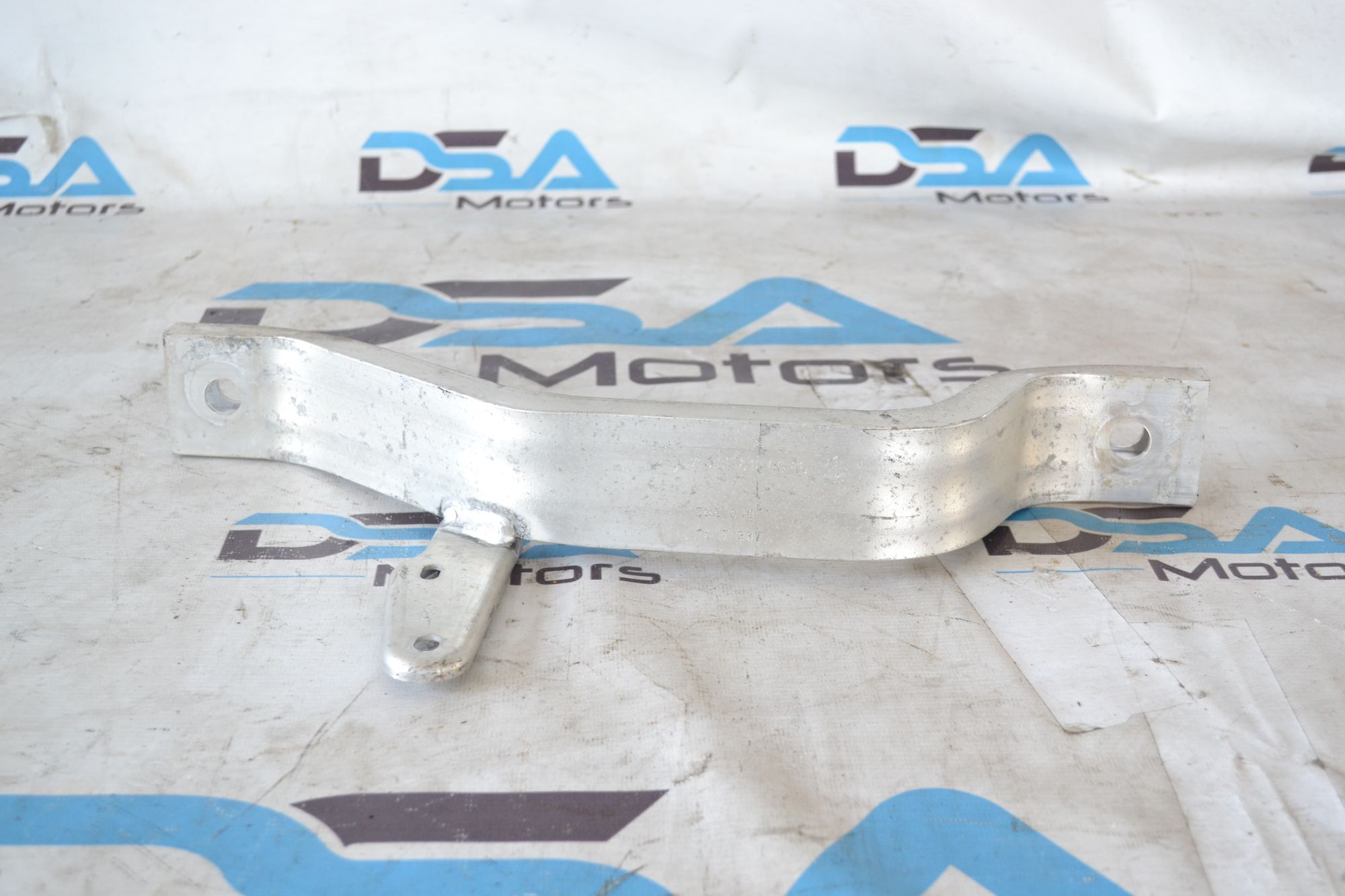 https://ycs.partsauto.market/partsauto-images/thmbs/userImages/b7628e092085f1f91467af1afb6e7630/part/070c21f4-500e-4d7c-b844-cc4c11fa85cf_1785216630855.jpg