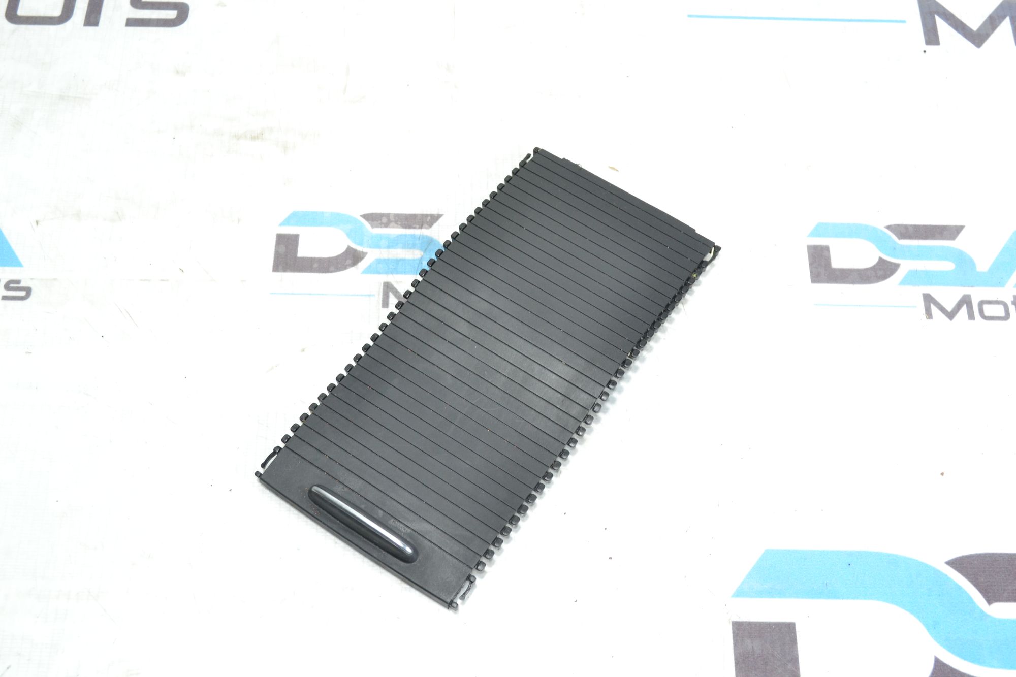 https://ycs.partsauto.market/partsauto-images/thmbs/userImages/b7628e092085f1f91467af1afb6e7630/part/073b098b-9eb9-4a8e-b7b5-d3071b57bf9b_1780397855544.jpg