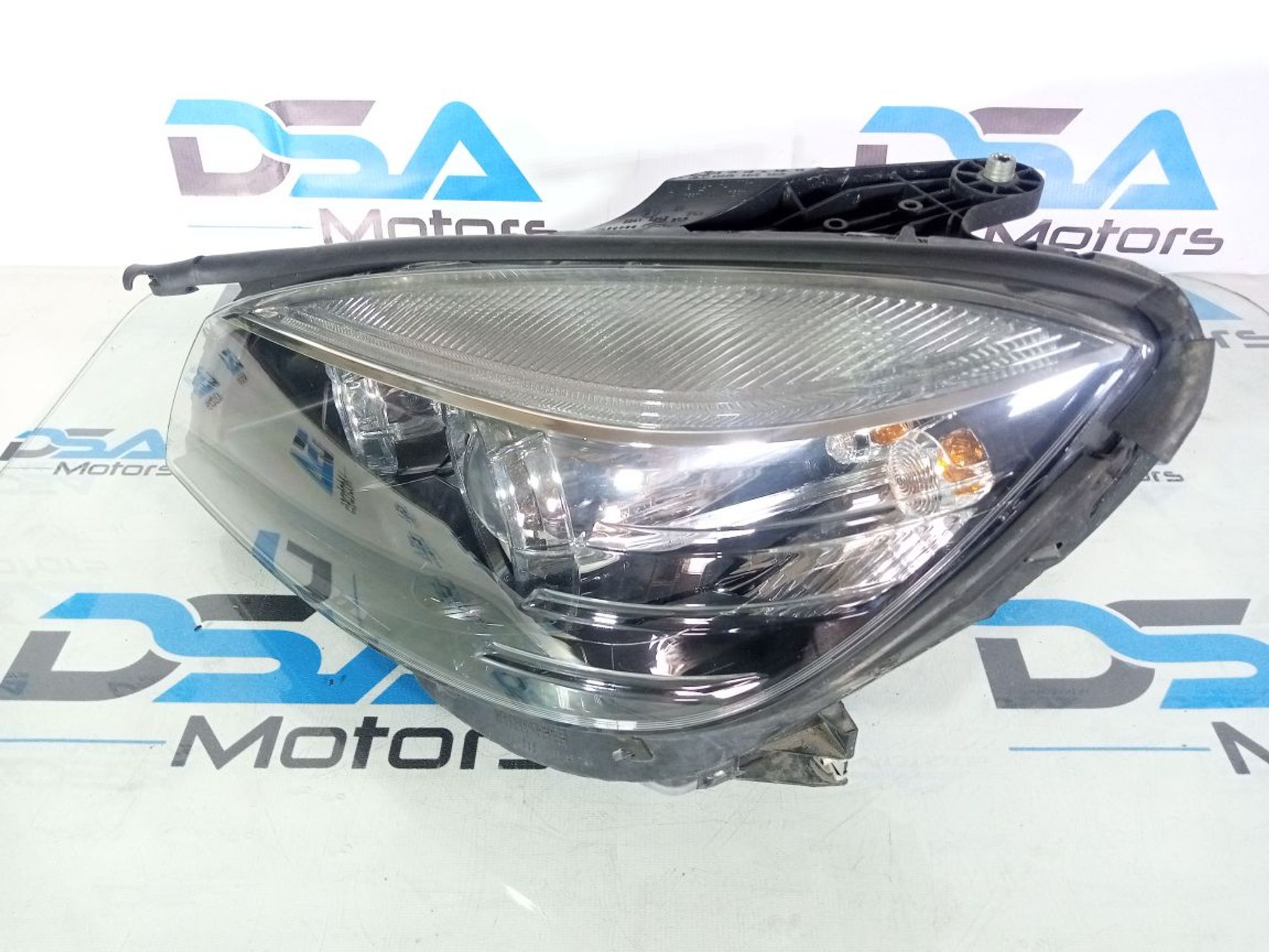 https://ycs.partsauto.market/partsauto-images/thmbs/userImages/b7628e092085f1f91467af1afb6e7630/part/0779e555-a63e-463c-8126-bf409e718b26_1741079010658.jpg
