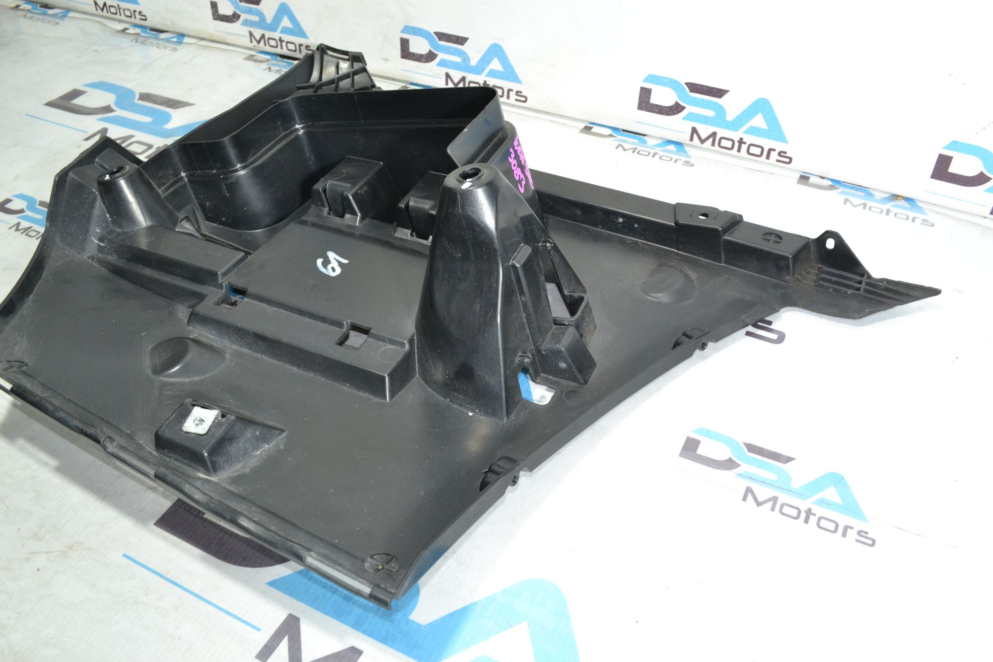https://ycs.partsauto.market/partsauto-images/thmbs/userImages/b7628e092085f1f91467af1afb6e7630/part/07b28806-a4c8-43d2-8d19-552a61c09989_1780398124803.jpg