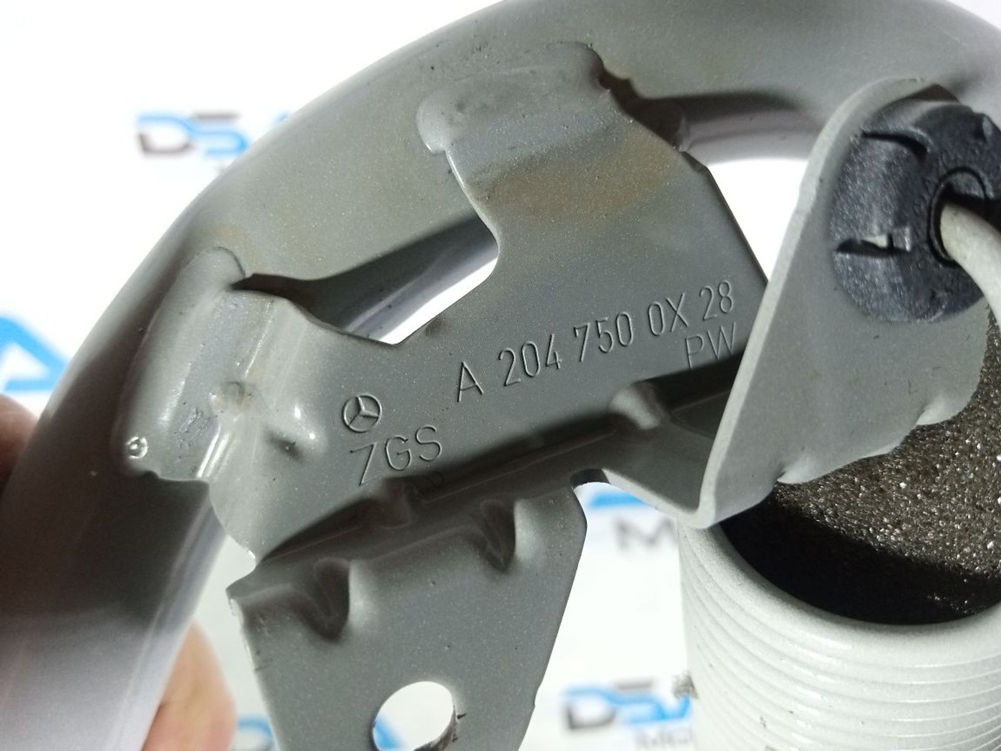 https://ycs.partsauto.market/partsauto-images/thmbs/userImages/b7628e092085f1f91467af1afb6e7630/part/07b5e57c-aa68-43c9-b180-c6f780f7fc94_1741685161519.jpg