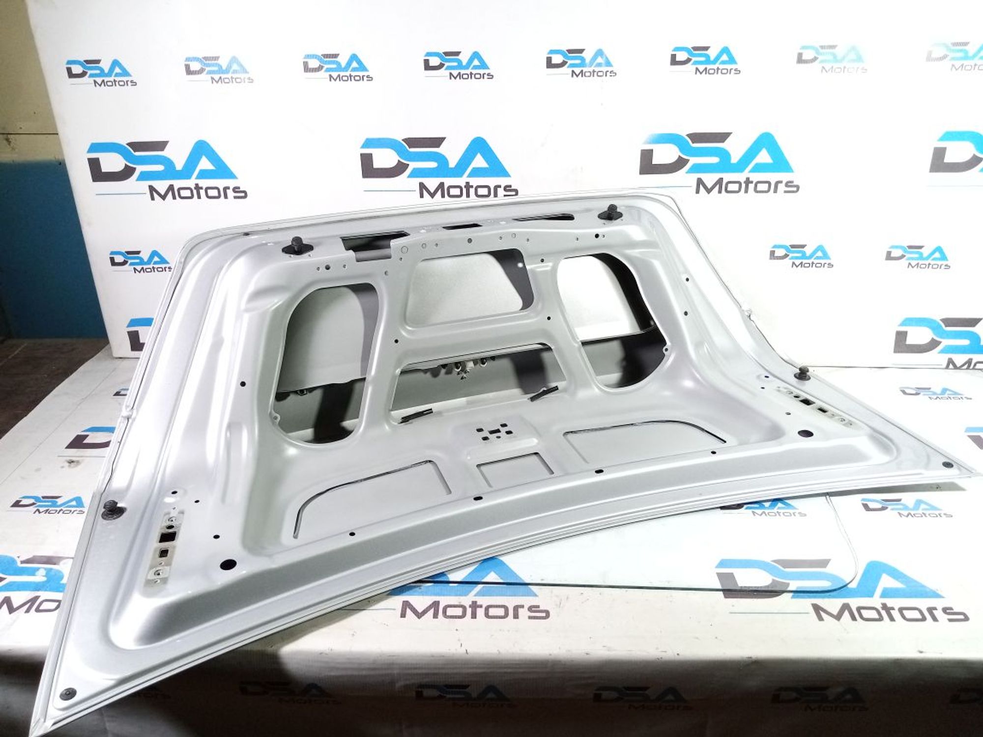 https://ycs.partsauto.market/partsauto-images/thmbs/userImages/b7628e092085f1f91467af1afb6e7630/part/080363ba-b472-4b14-8e76-cc2564df8aea_1736431121123.jpg