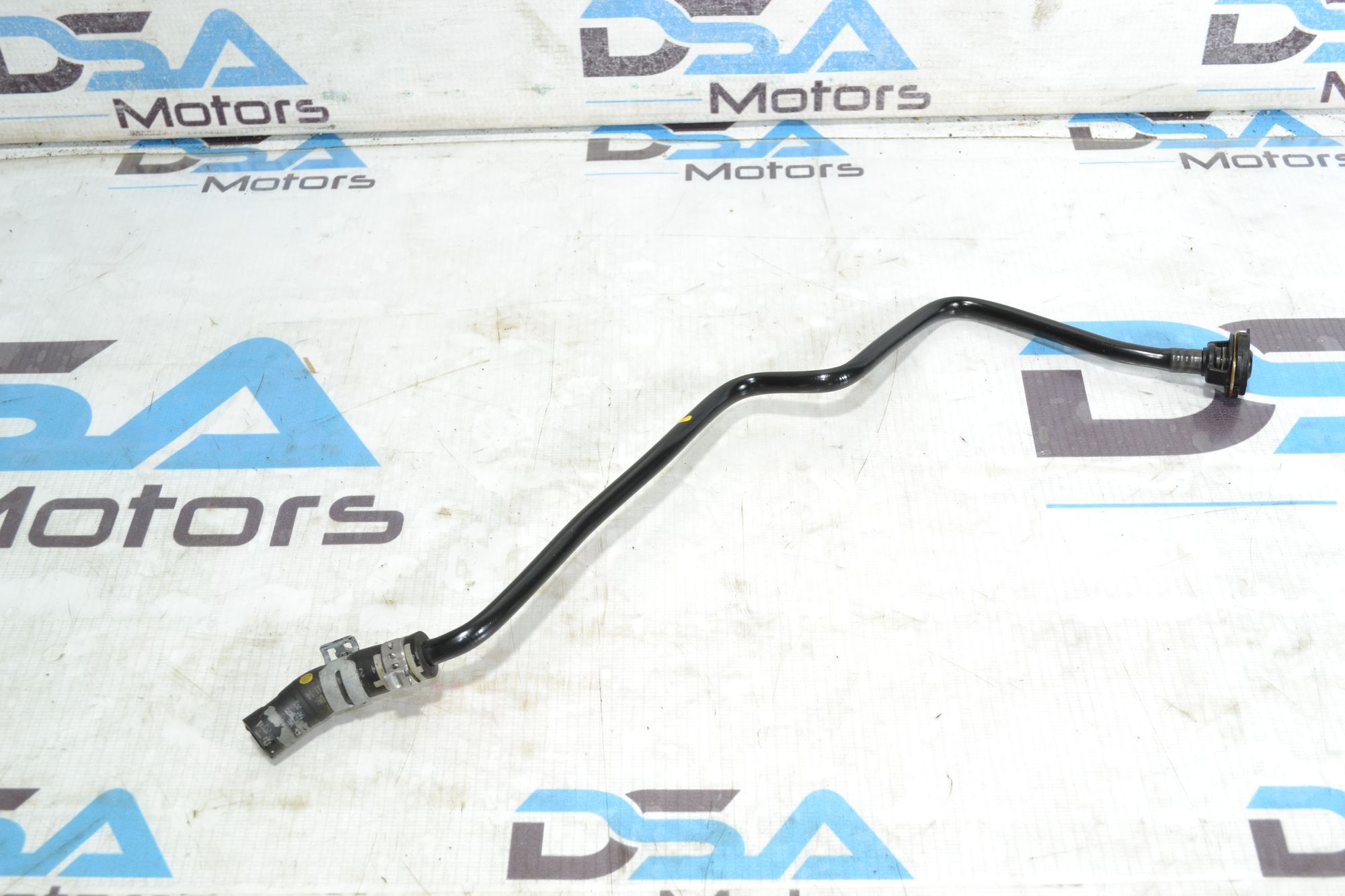 https://ycs.partsauto.market/partsauto-images/thmbs/userImages/b7628e092085f1f91467af1afb6e7630/part/084ea304-1ee7-4ea8-8873-26e686f23fab_1783507830092.jpg