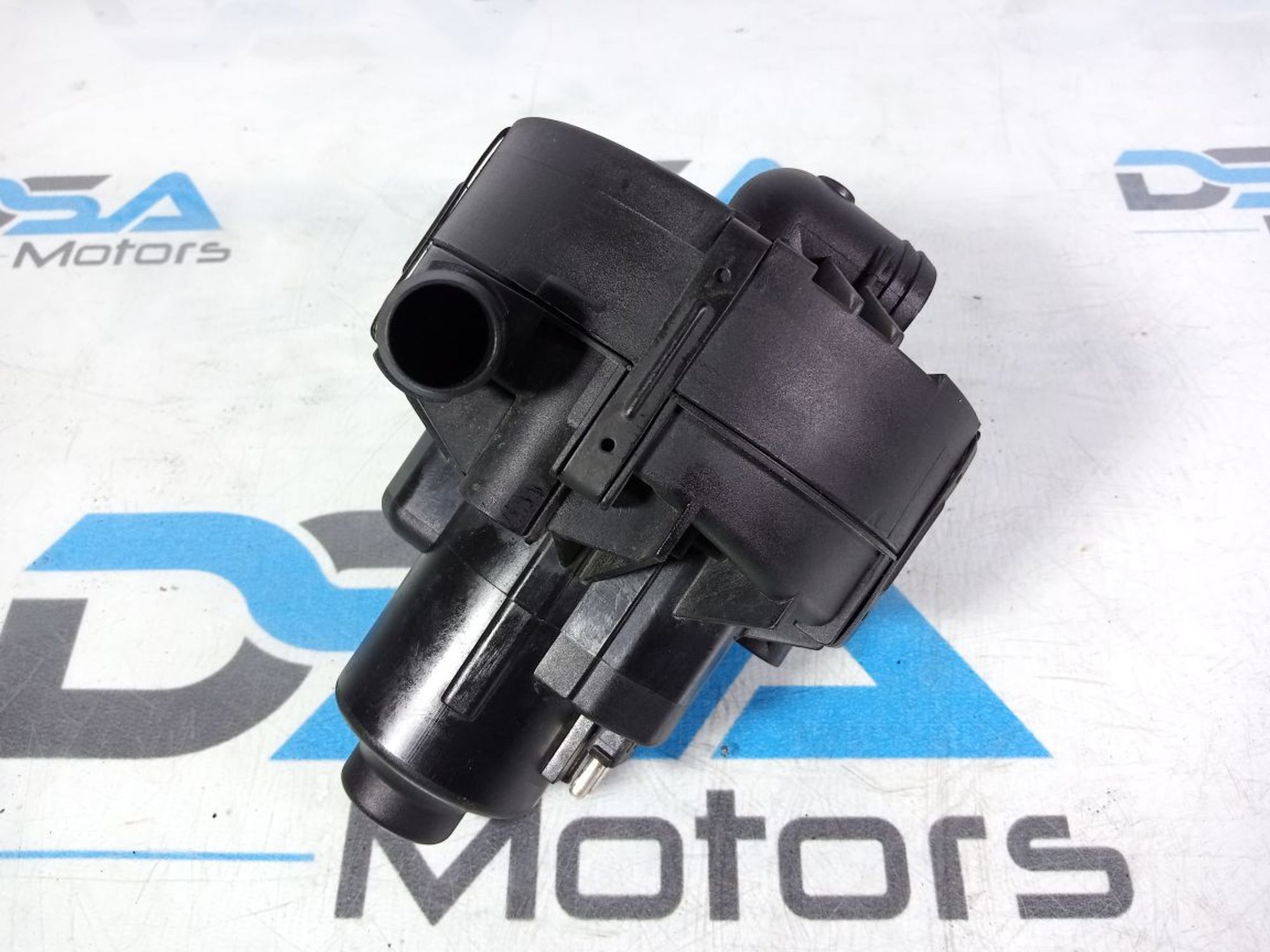 https://ycs.partsauto.market/partsauto-images/thmbs/userImages/b7628e092085f1f91467af1afb6e7630/part/09b76beb-4012-416a-8d3f-13bc6ed05205_1744715492861.jpg