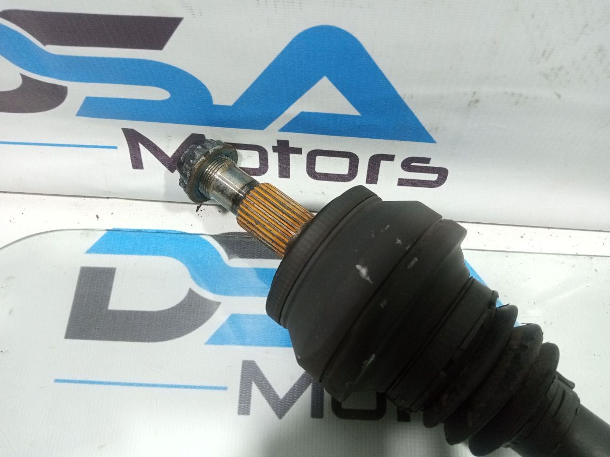 https://ycs.partsauto.market/partsauto-images/thmbs/userImages/b7628e092085f1f91467af1afb6e7630/part/09c9fcb2-ef01-4567-aca0-12fe25936920_1747897541189.jpg