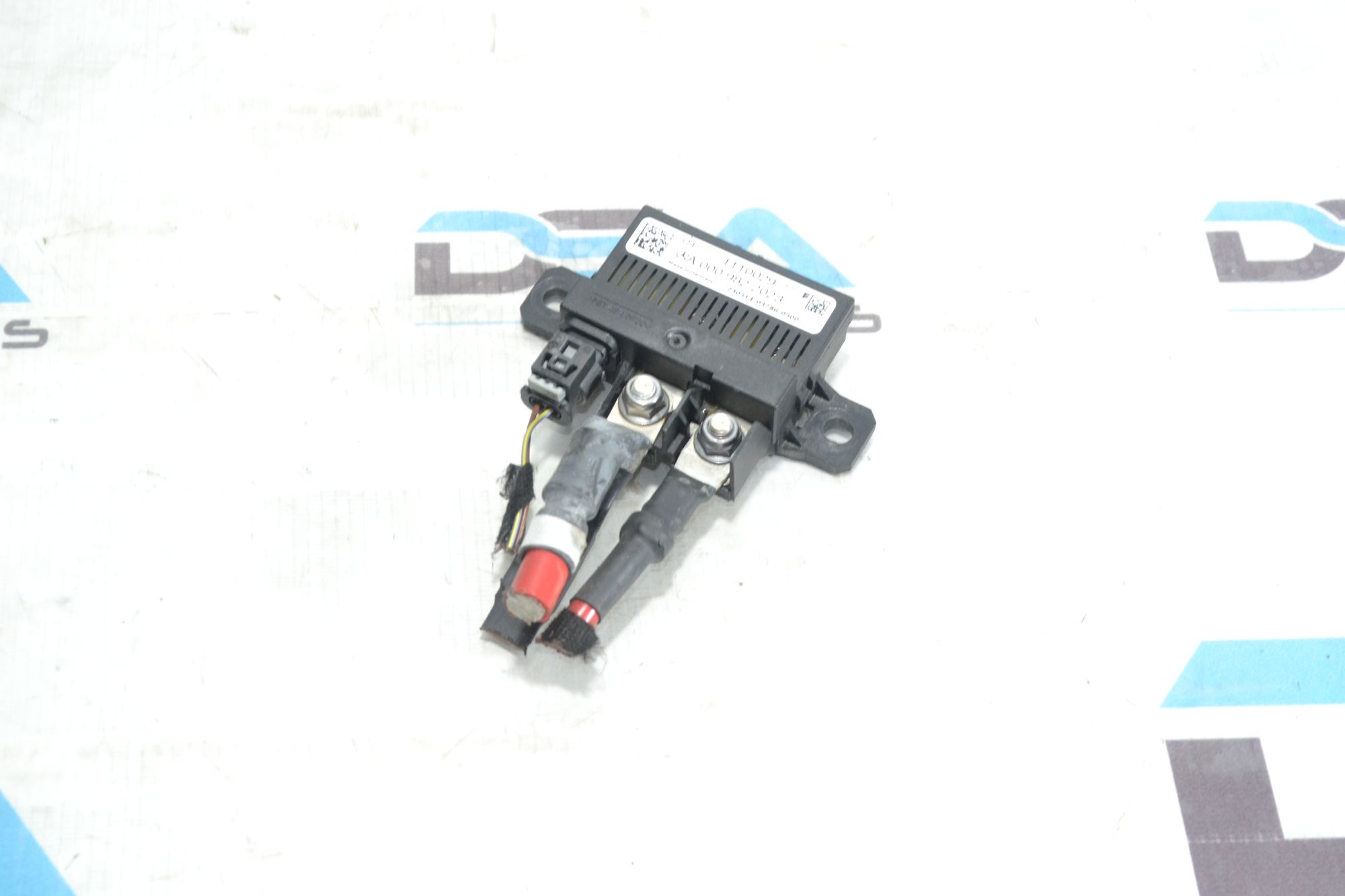 https://ycs.partsauto.market/partsauto-images/thmbs/userImages/b7628e092085f1f91467af1afb6e7630/part/0a4038cc-1cbf-4b75-a6f2-2c996cfdd234_1781175914818.jpg