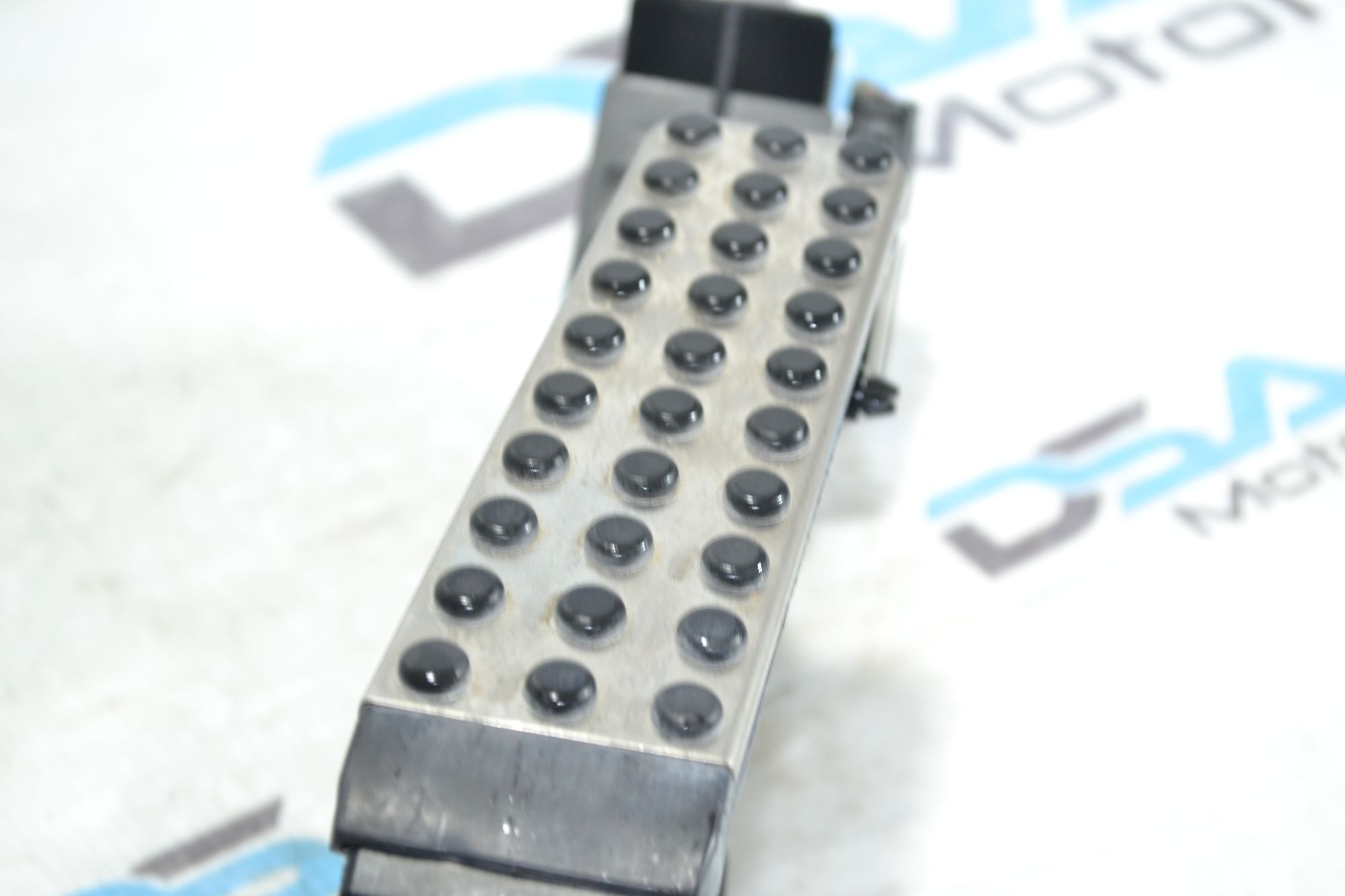 https://ycs.partsauto.market/partsauto-images/thmbs/userImages/b7628e092085f1f91467af1afb6e7630/part/0a560e14-7aae-4fc3-9d5d-39d70beefb28_1780492300413.jpg