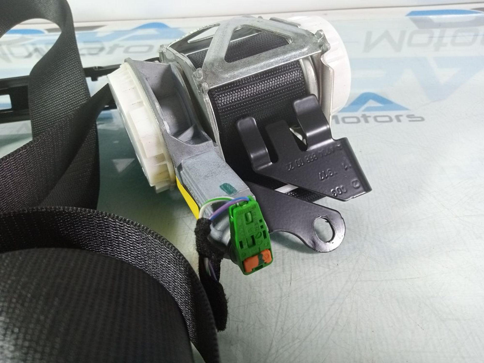 https://ycs.partsauto.market/partsauto-images/thmbs/userImages/b7628e092085f1f91467af1afb6e7630/part/0aaead22-7cc9-4137-8663-a0bf19013abe_1744141789187.jpg
