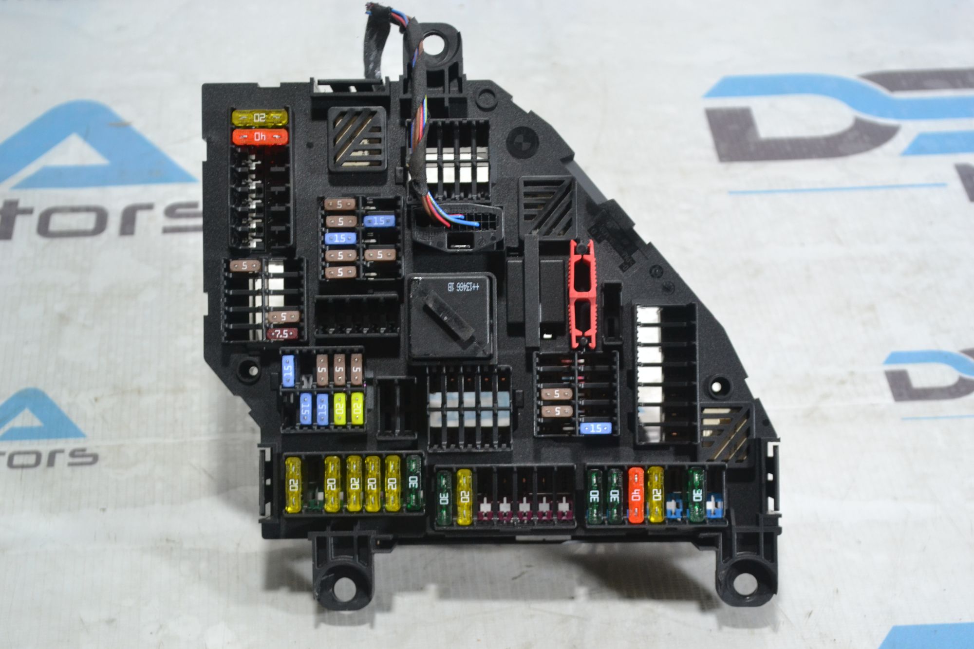 https://ycs.partsauto.market/partsauto-images/thmbs/userImages/b7628e092085f1f91467af1afb6e7630/part/0b4e08c7-0d2c-4e6b-8c76-074a33d2f877_1781171007275.jpg