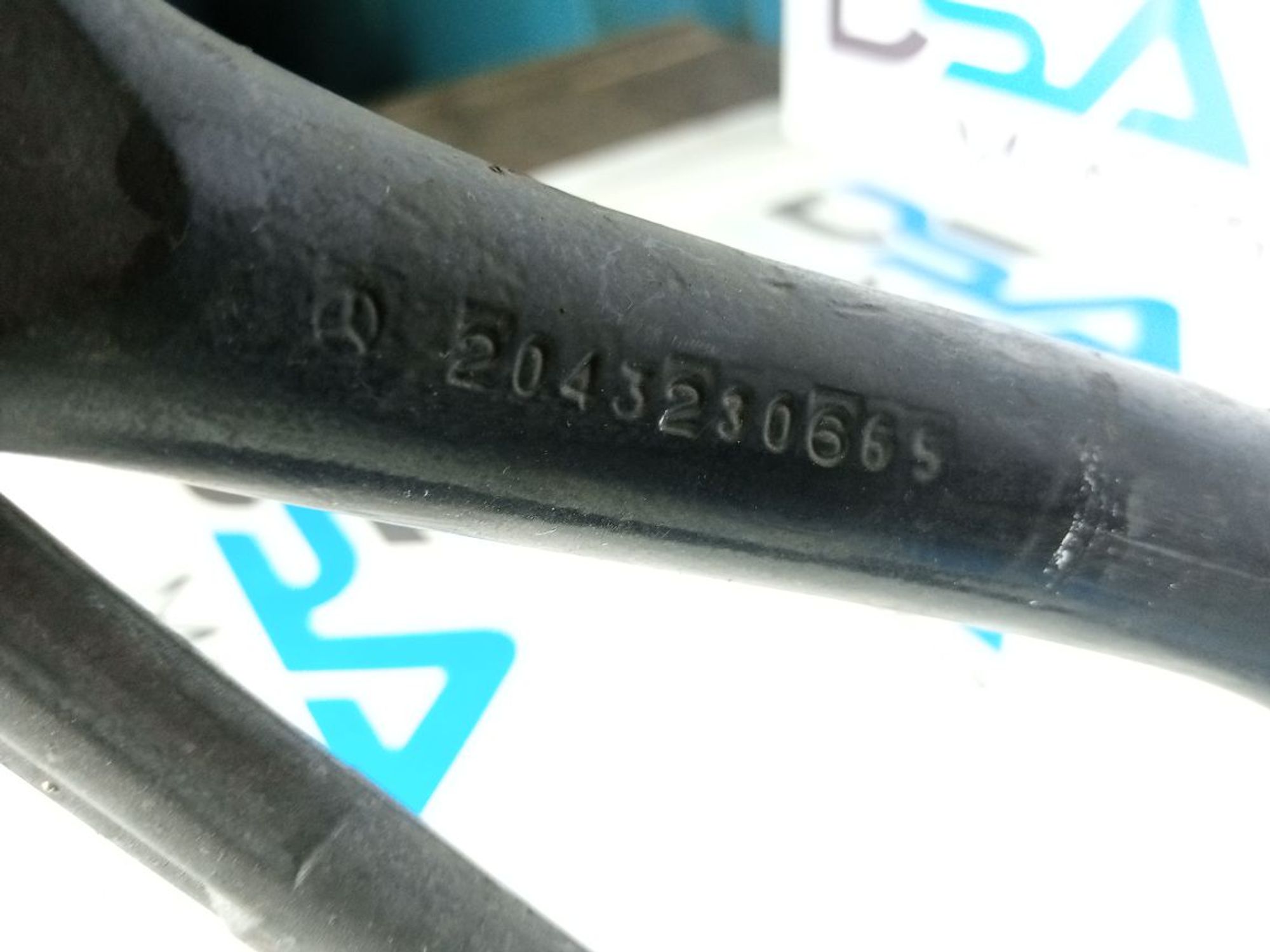https://ycs.partsauto.market/partsauto-images/thmbs/userImages/b7628e092085f1f91467af1afb6e7630/part/0b54d4c5-7de2-4168-b09d-912b68aec515_1741172452440.jpg