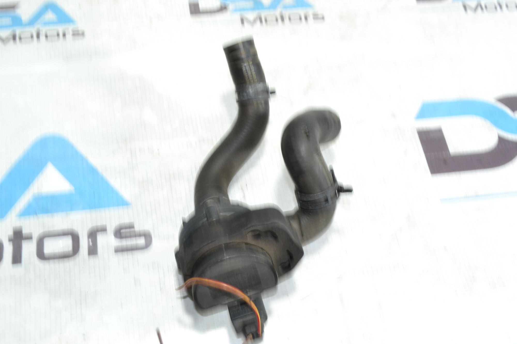 https://ycs.partsauto.market/partsauto-images/thmbs/userImages/b7628e092085f1f91467af1afb6e7630/part/0b94d146-f038-4586-9207-f78ba9198899_1780998806953.jpg