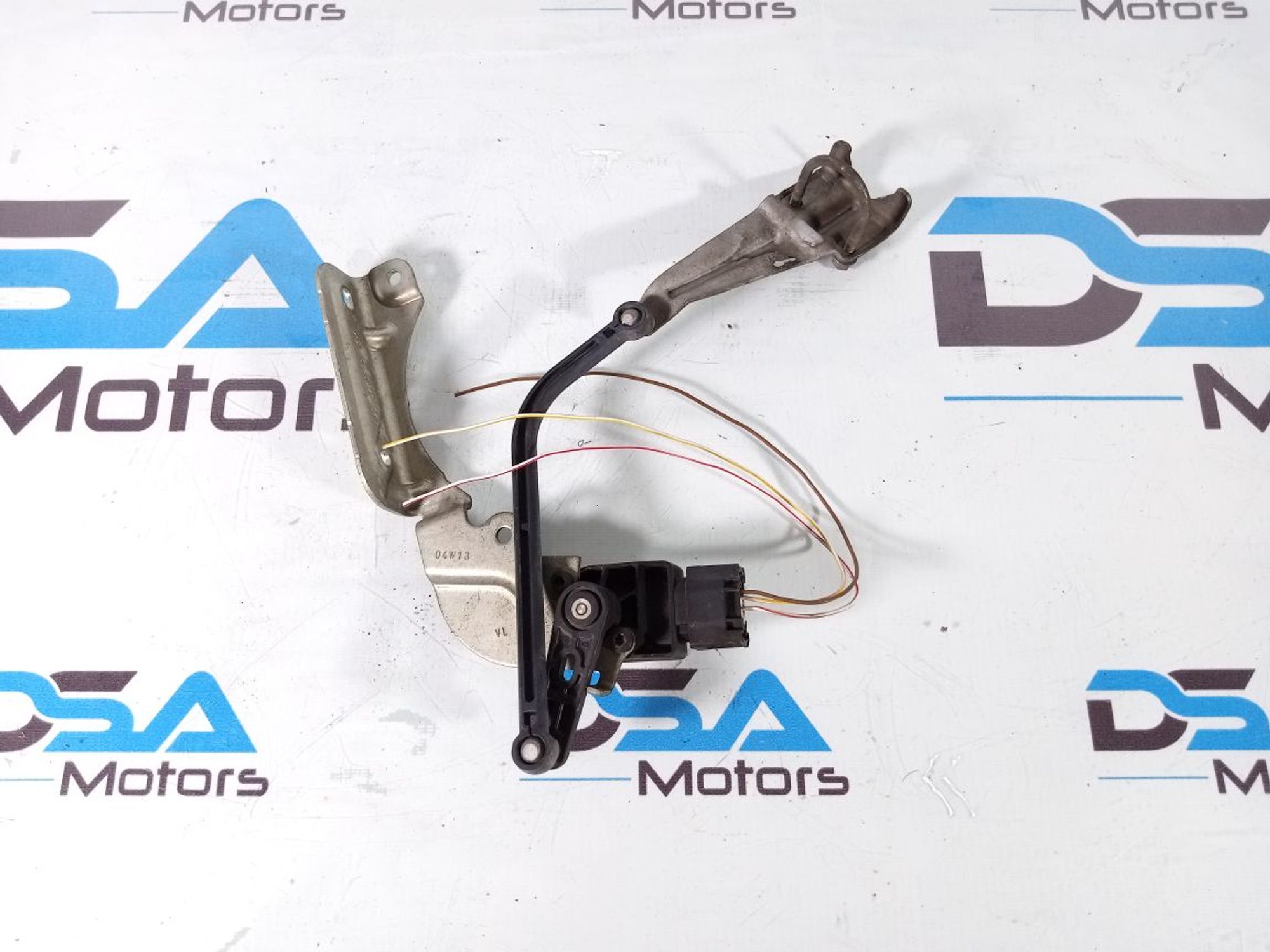 https://ycs.partsauto.market/partsauto-images/thmbs/userImages/b7628e092085f1f91467af1afb6e7630/part/0bd54e91-8cb6-45f4-b883-f26416d3547d_1720778830237.jpg