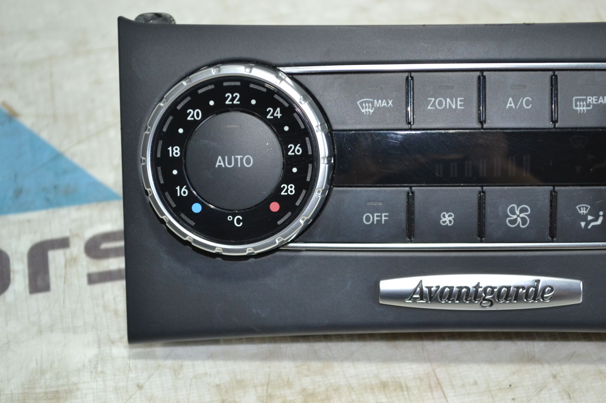 https://ycs.partsauto.market/partsauto-images/thmbs/userImages/b7628e092085f1f91467af1afb6e7630/part/0bfdb36b-c8ab-4213-aff4-730fd7c2306d_1784035940789.jpg