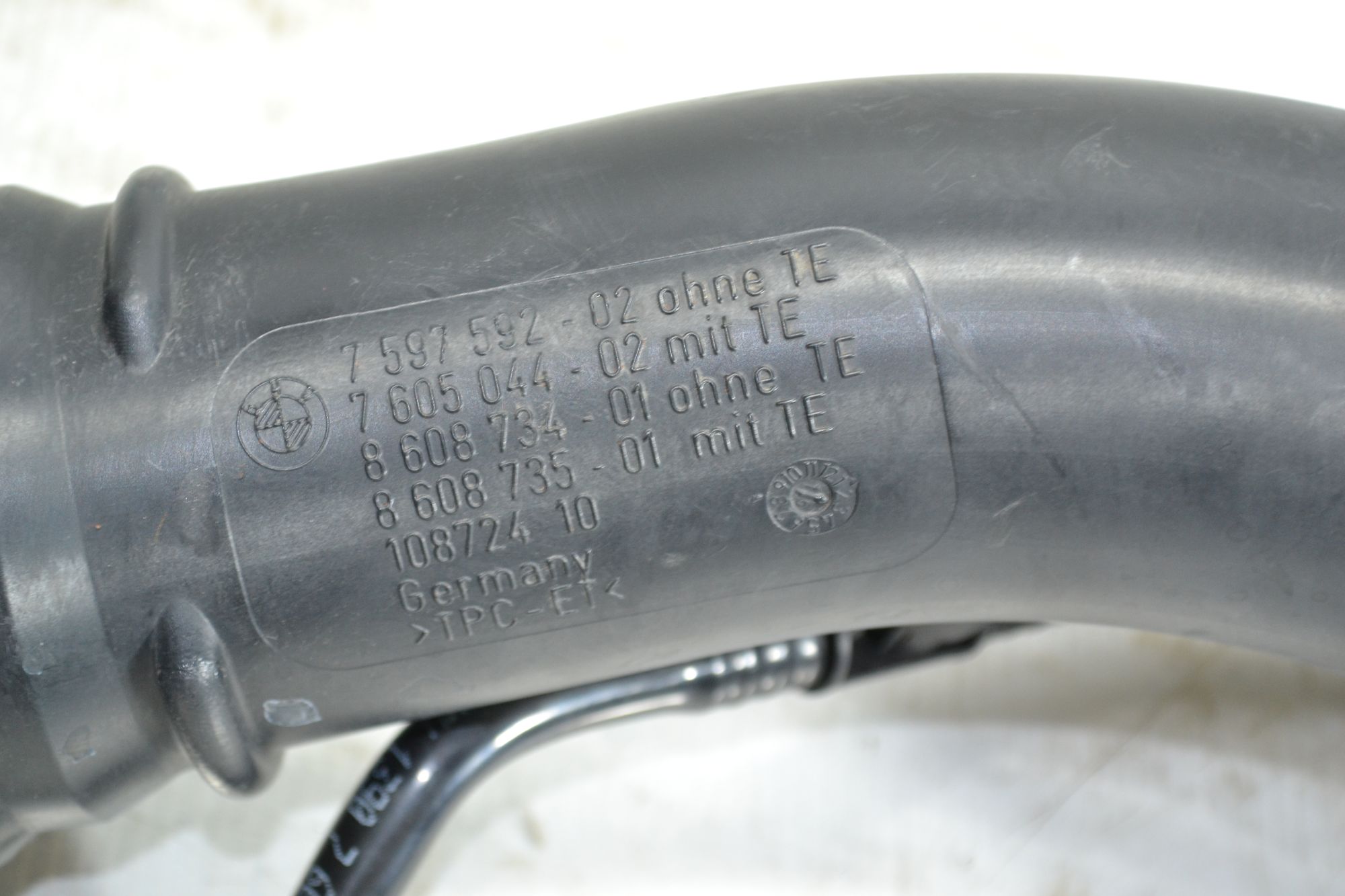 https://ycs.partsauto.market/partsauto-images/thmbs/userImages/b7628e092085f1f91467af1afb6e7630/part/0c4967d4-1927-4bdb-825f-1f41a9f05a7b_1781608234604.jpg