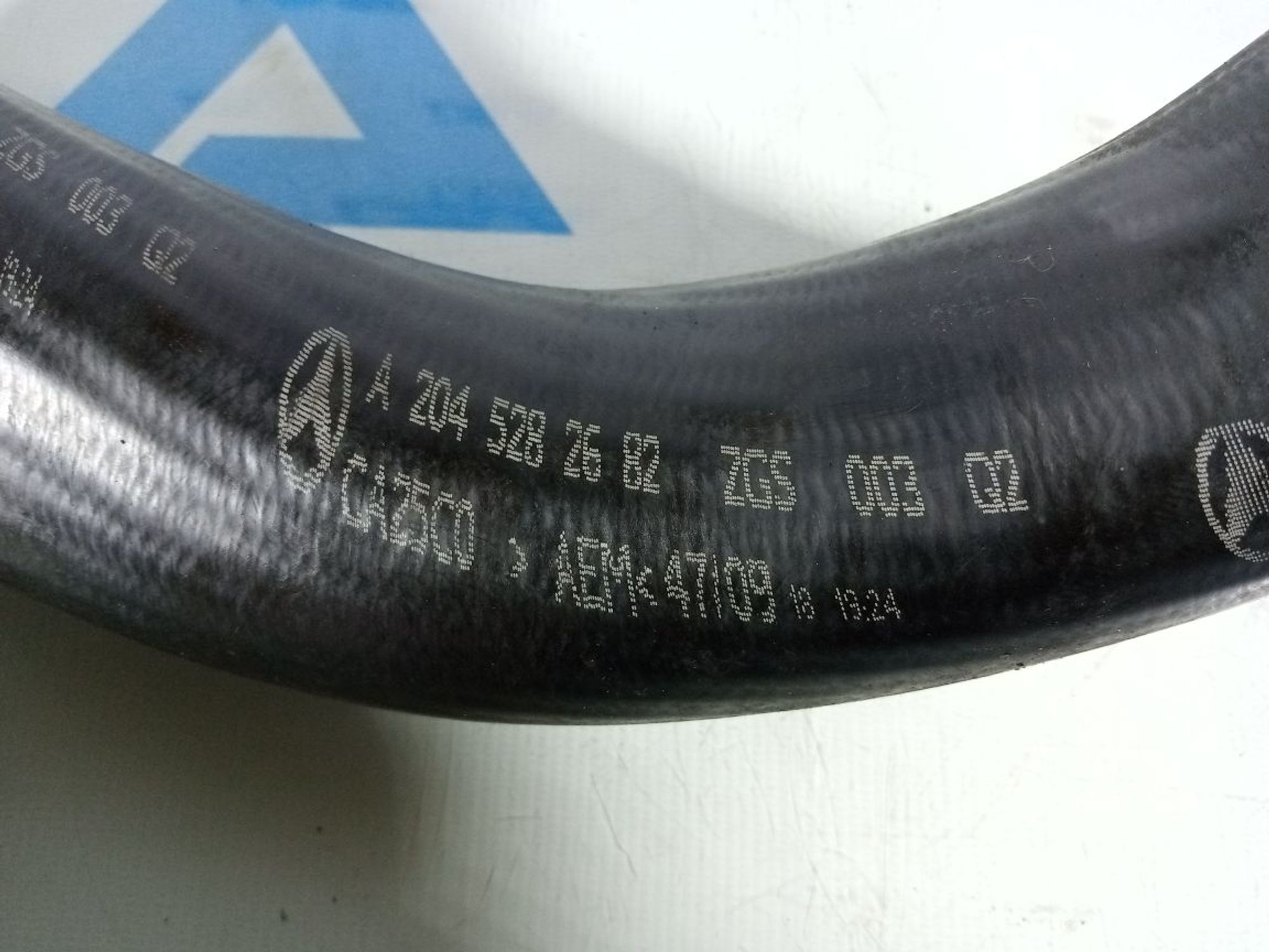 https://ycs.partsauto.market/partsauto-images/thmbs/userImages/b7628e092085f1f91467af1afb6e7630/part/0cc2611a-2e27-4bfa-8dd9-1415c0ac0d49_1741115113259.jpg