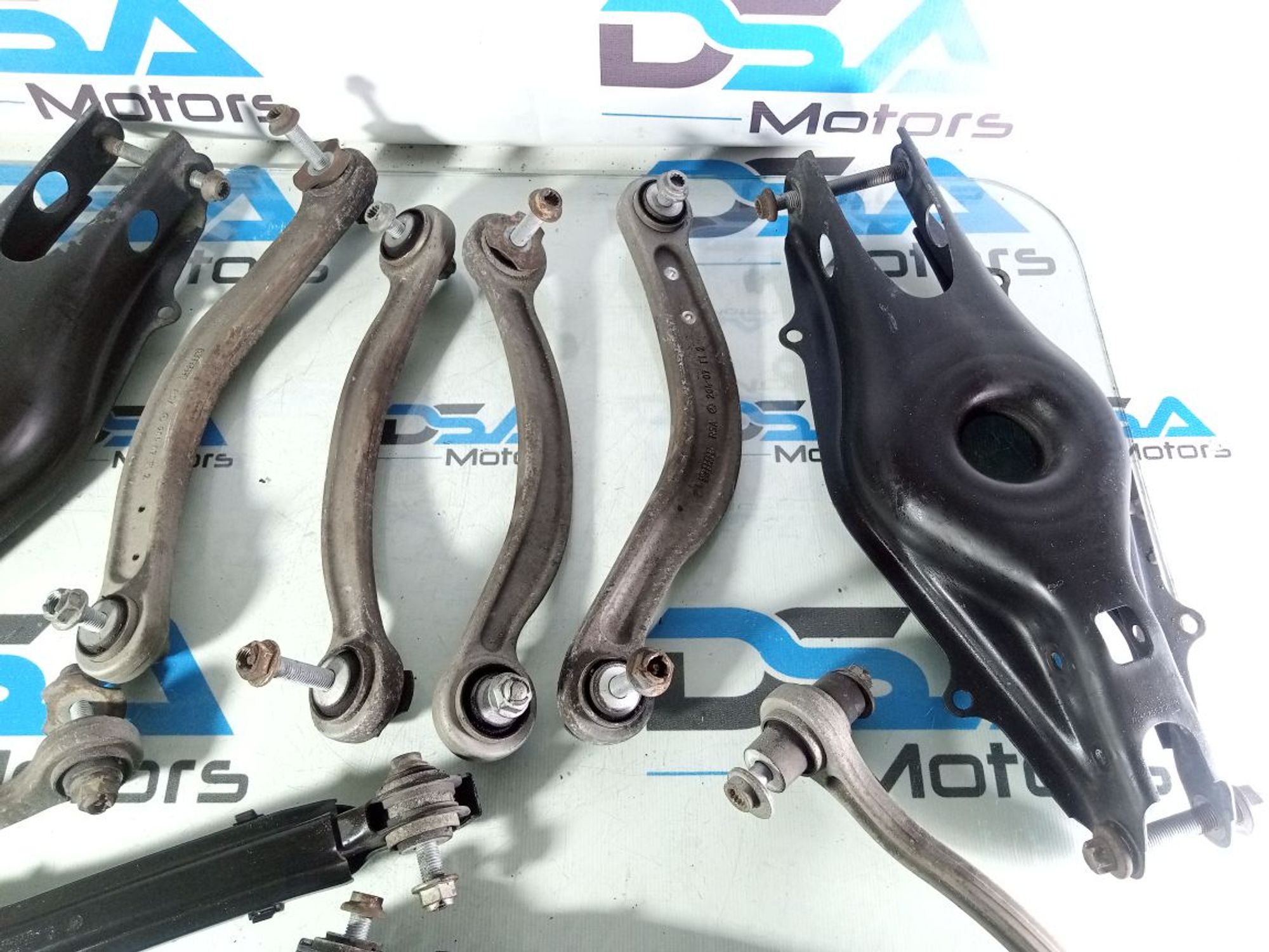 https://ycs.partsauto.market/partsauto-images/thmbs/userImages/b7628e092085f1f91467af1afb6e7630/part/0cd586c3-7bda-488d-a0de-ee67f2b0c9ec_1741592940131.jpg