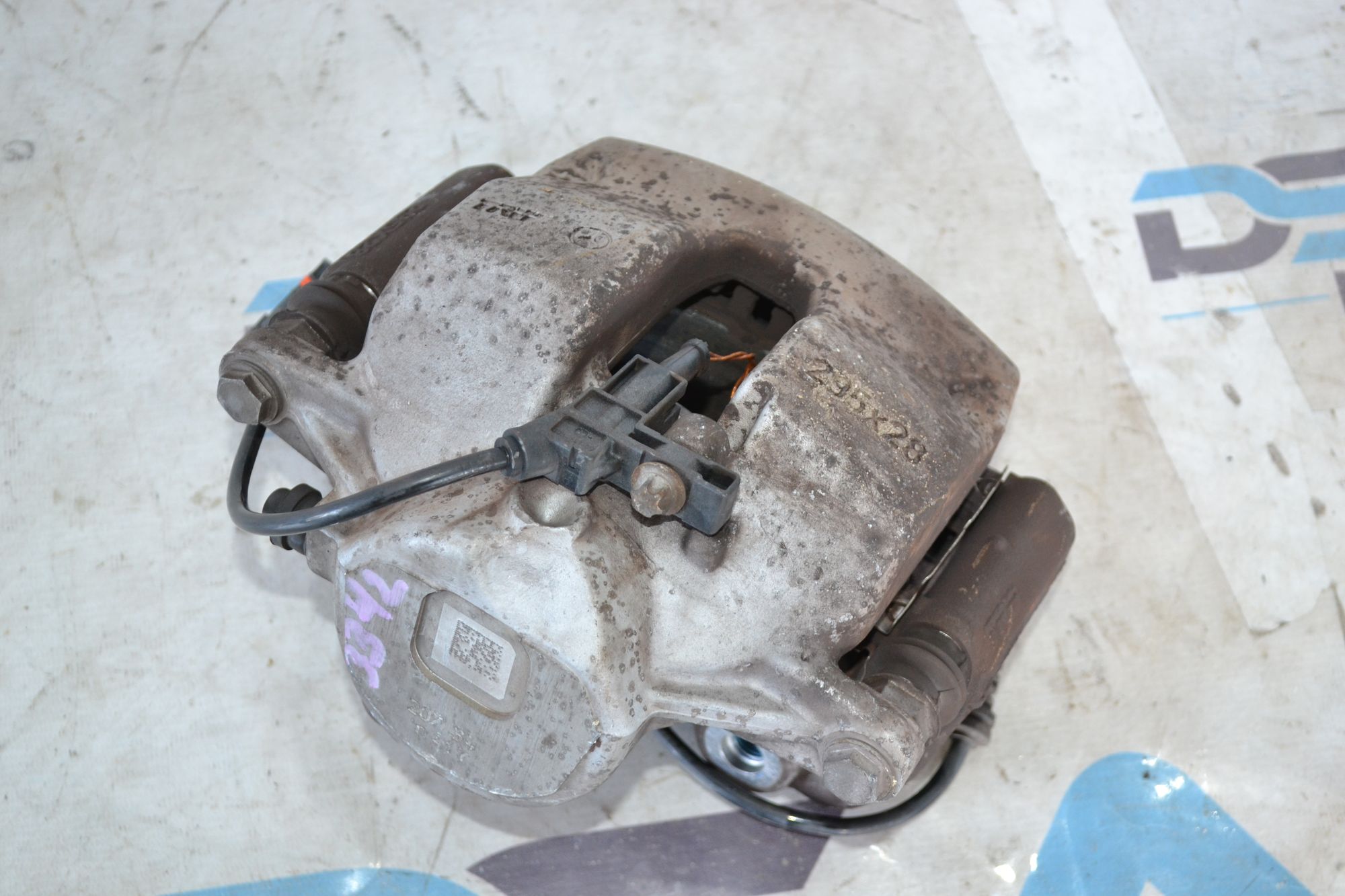 https://ycs.partsauto.market/partsauto-images/thmbs/userImages/b7628e092085f1f91467af1afb6e7630/part/0d1ea4a6-3255-482c-895b-9b6c5b45e01f_1785740993125.jpg