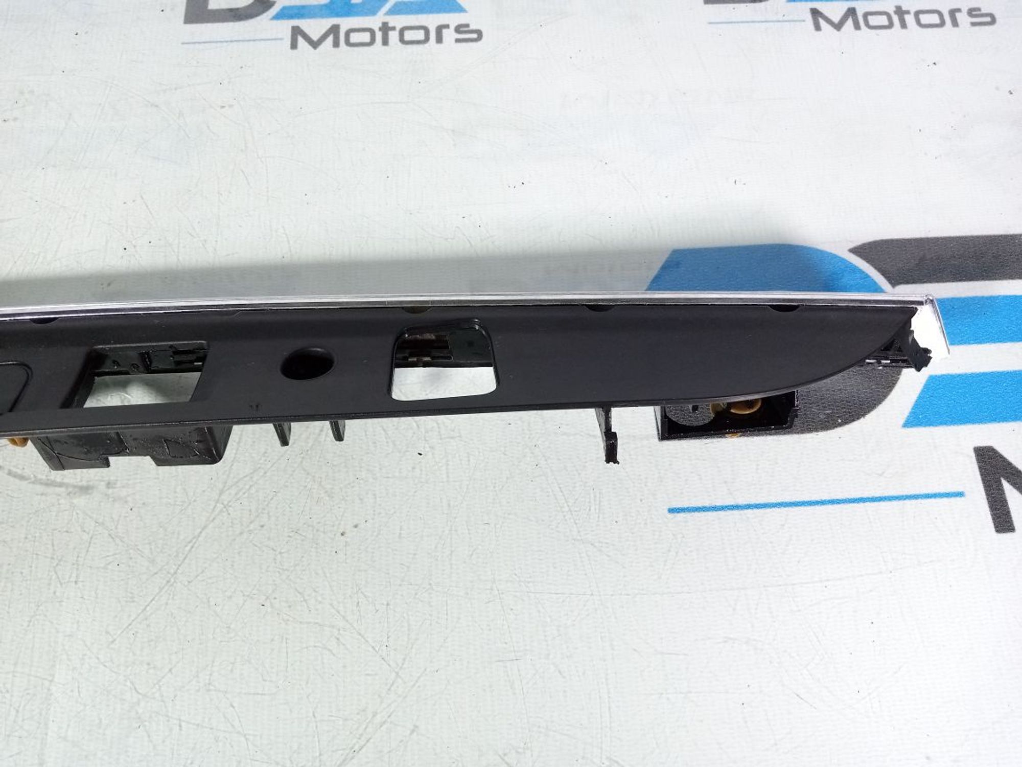 https://ycs.partsauto.market/partsauto-images/thmbs/userImages/b7628e092085f1f91467af1afb6e7630/part/0e1b09ae-1297-4ddc-8203-ac1f584e5215_1745404347507.jpg