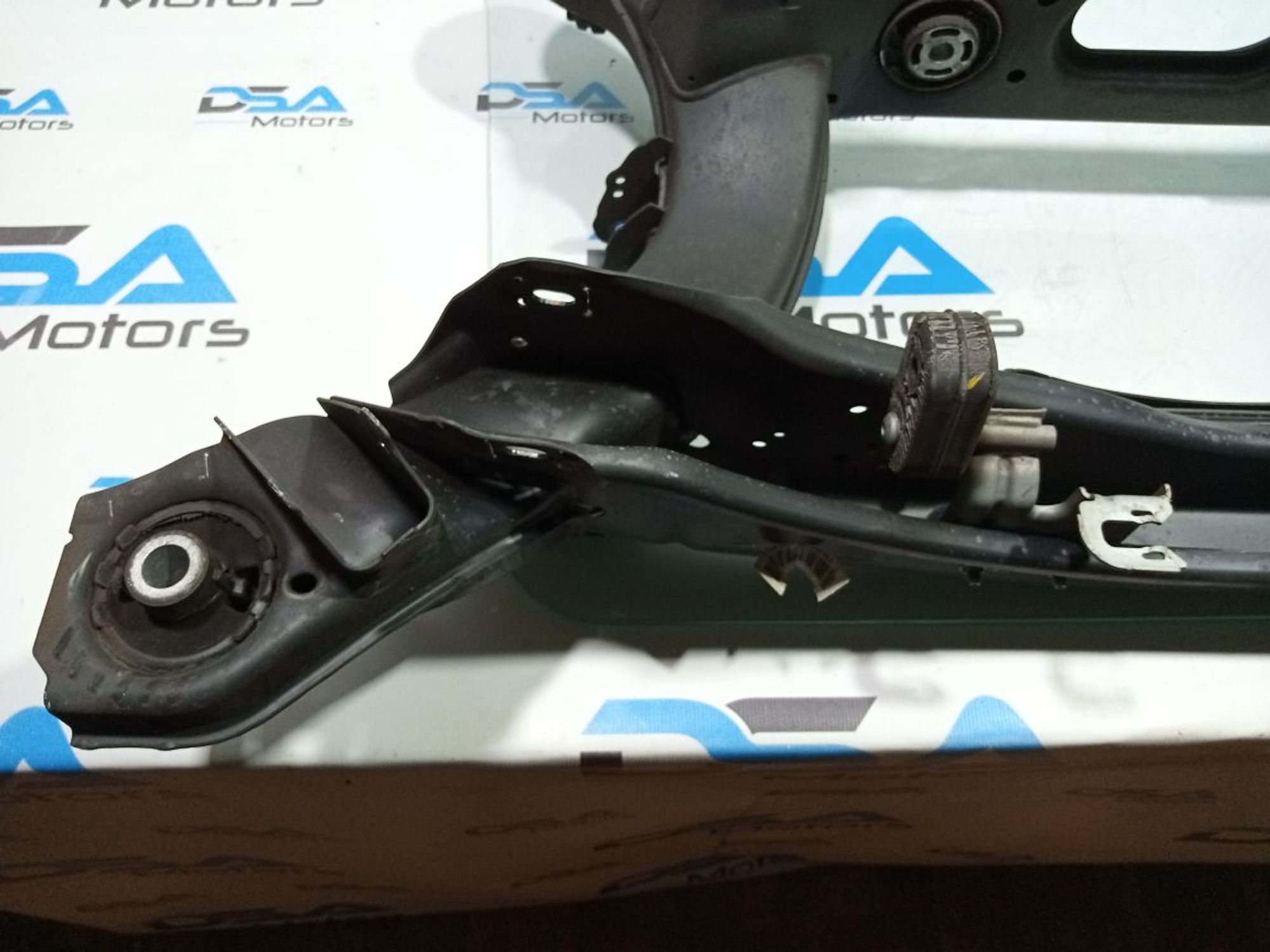https://ycs.partsauto.market/partsauto-images/thmbs/userImages/b7628e092085f1f91467af1afb6e7630/part/0ebc9d5f-0951-47c0-82f3-374ef4b51f1f_1747762868190.jpg