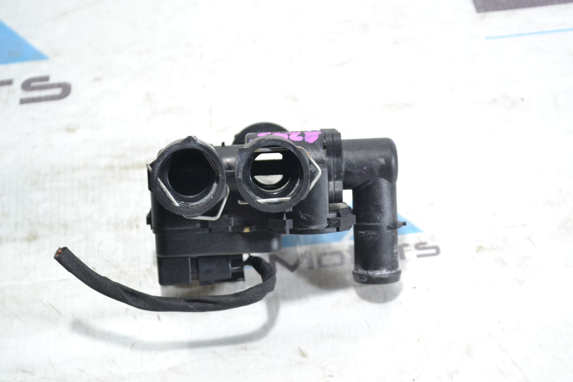 https://ycs.partsauto.market/partsauto-images/thmbs/userImages/b7628e092085f1f91467af1afb6e7630/part/0ecfe4ef-b980-4bd5-a5cc-d9382a001dd1_1780558769656.jpg