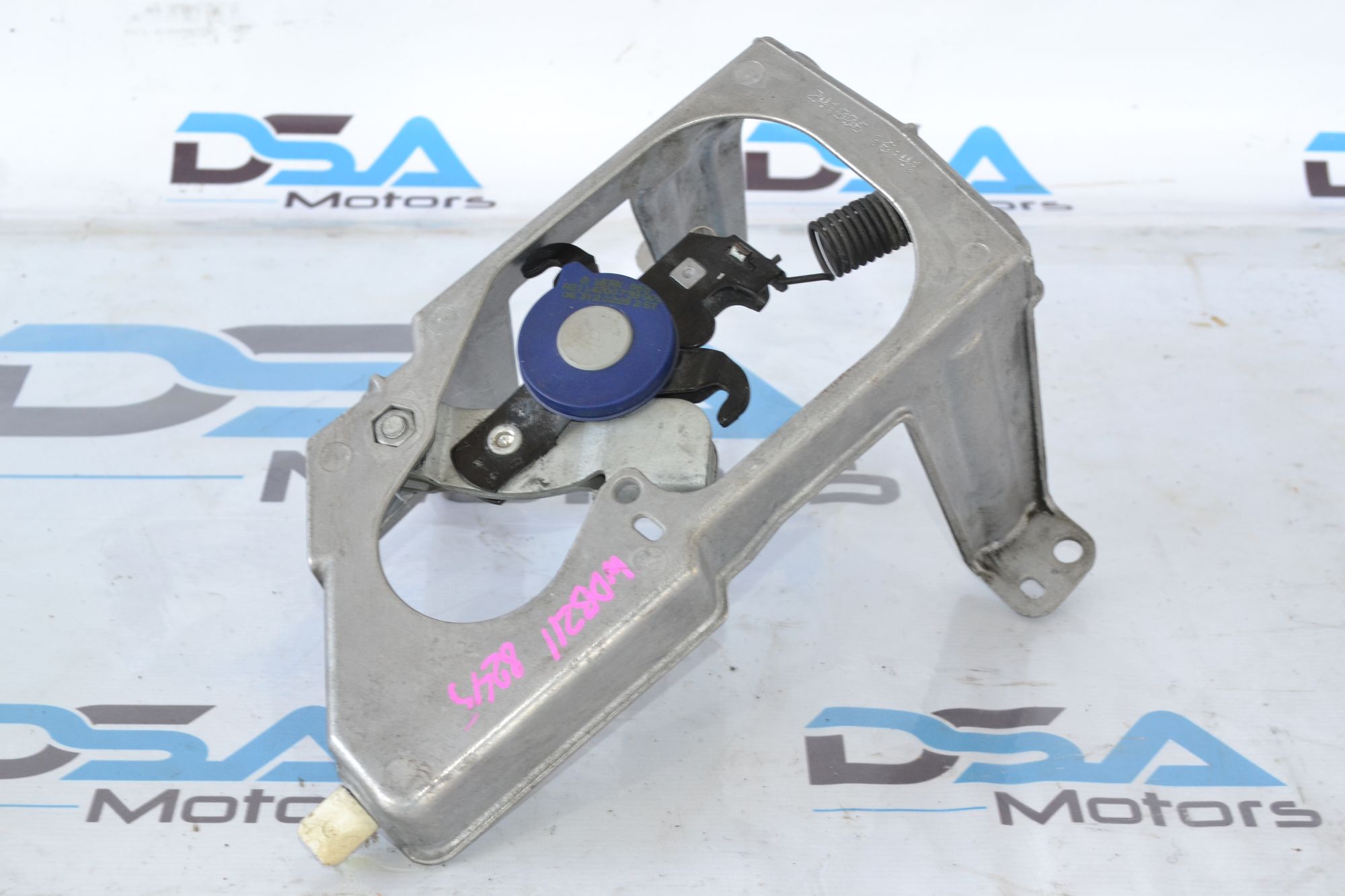 https://ycs.partsauto.market/partsauto-images/thmbs/userImages/b7628e092085f1f91467af1afb6e7630/part/0f7fb708-7e9b-4ca3-a219-a1b2dd0cd4cb_1781527111286.jpg