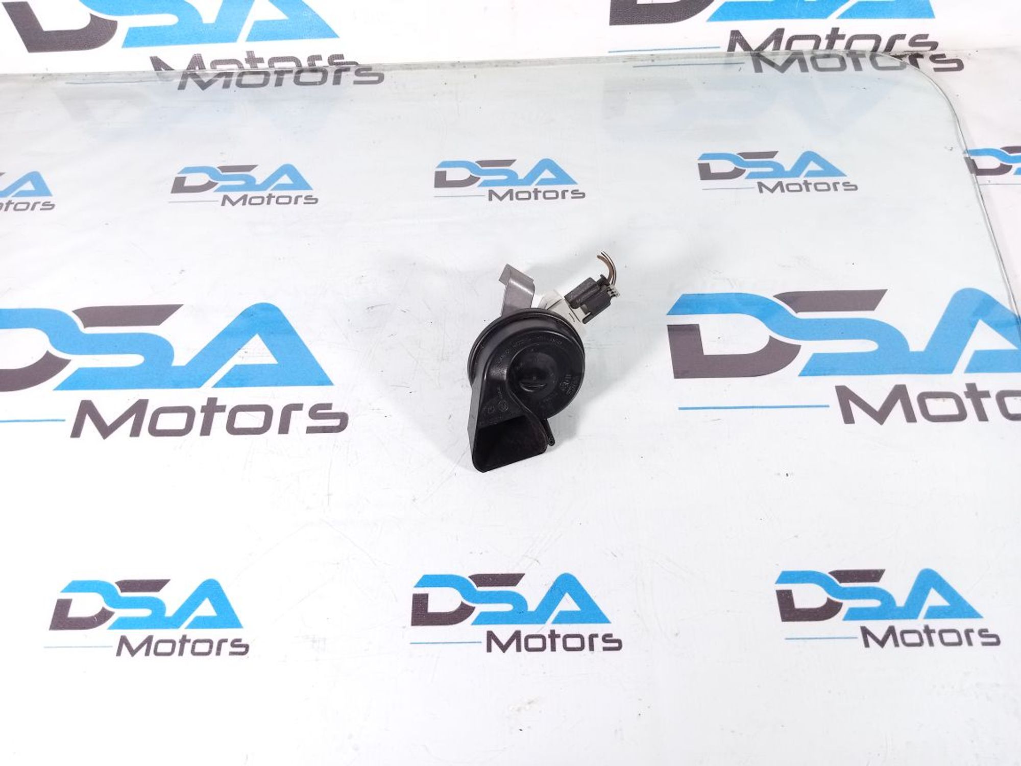 https://ycs.partsauto.market/partsauto-images/thmbs/userImages/b7628e092085f1f91467af1afb6e7630/part/0fb478ca-9ebf-49d9-bf3f-09a4a02c02e1_1721037589448.jpg