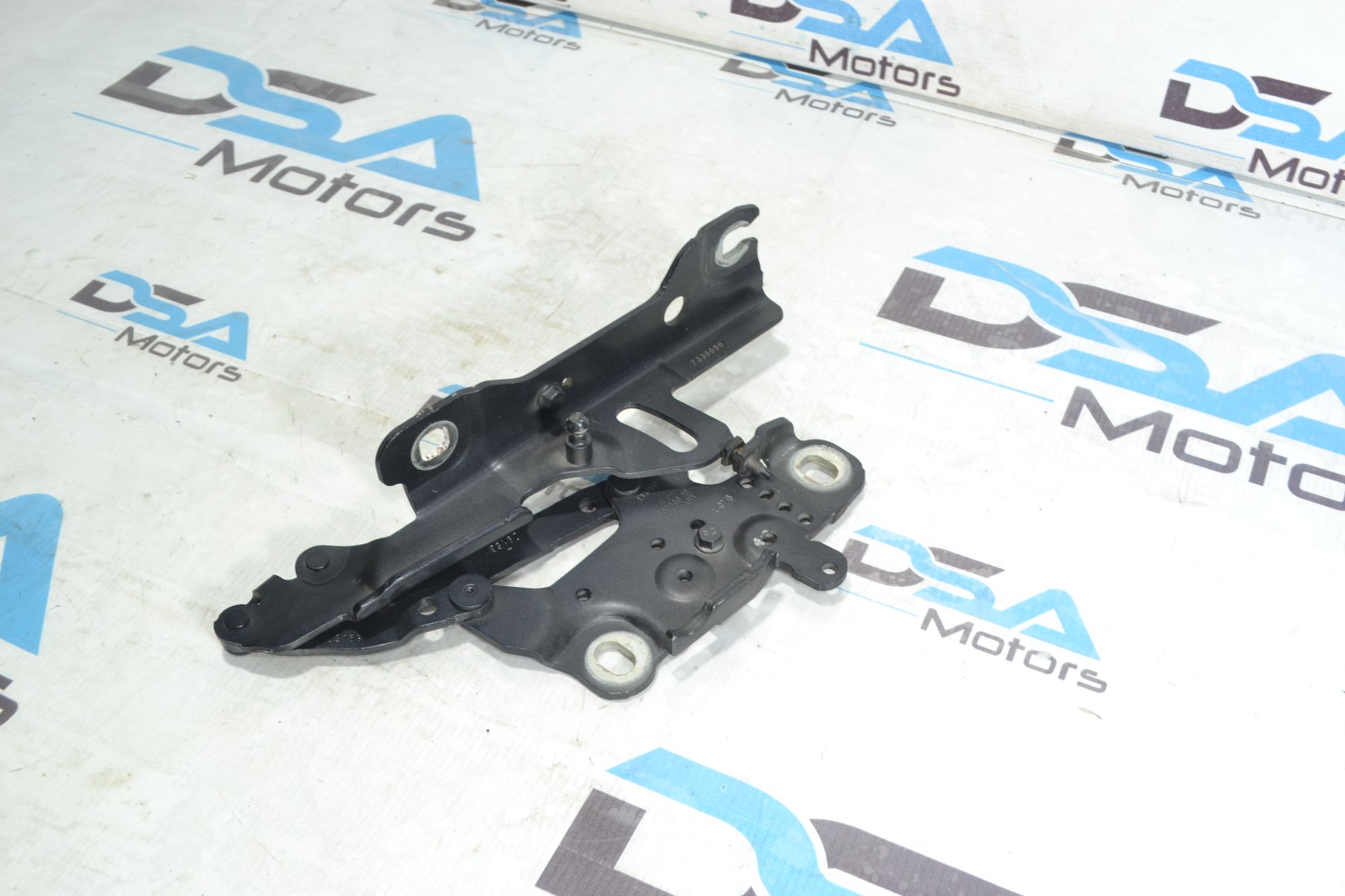 https://ycs.partsauto.market/partsauto-images/thmbs/userImages/b7628e092085f1f91467af1afb6e7630/part/0fc8553a-b218-4f1f-b920-14a450b01866_1781169486095.jpg