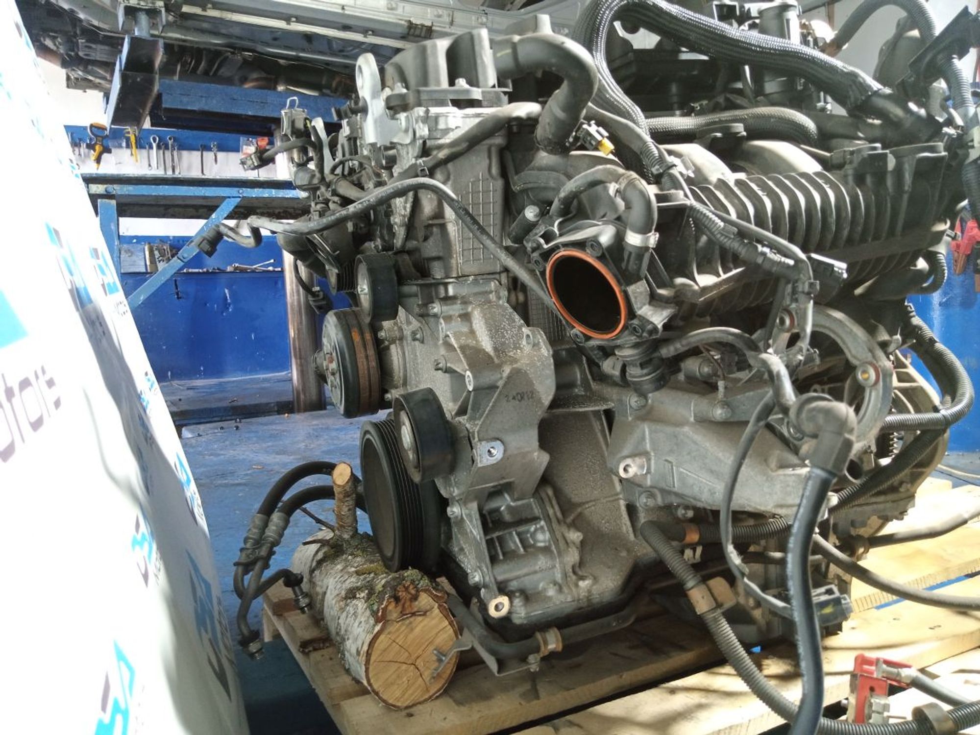 https://ycs.partsauto.market/partsauto-images/thmbs/userImages/b7628e092085f1f91467af1afb6e7630/part/0fcef607-4ec3-43c4-b047-ae544412c10a_1747395537880.jpg