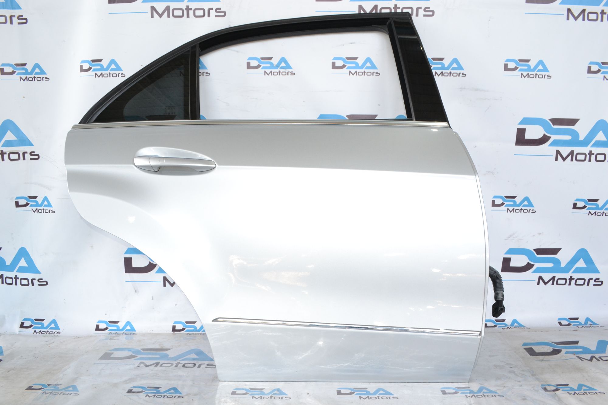 https://ycs.partsauto.market/partsauto-images/thmbs/userImages/b7628e092085f1f91467af1afb6e7630/part/101e8945-9f48-48fb-8069-7bf63abf7467_1783330214254.jpg