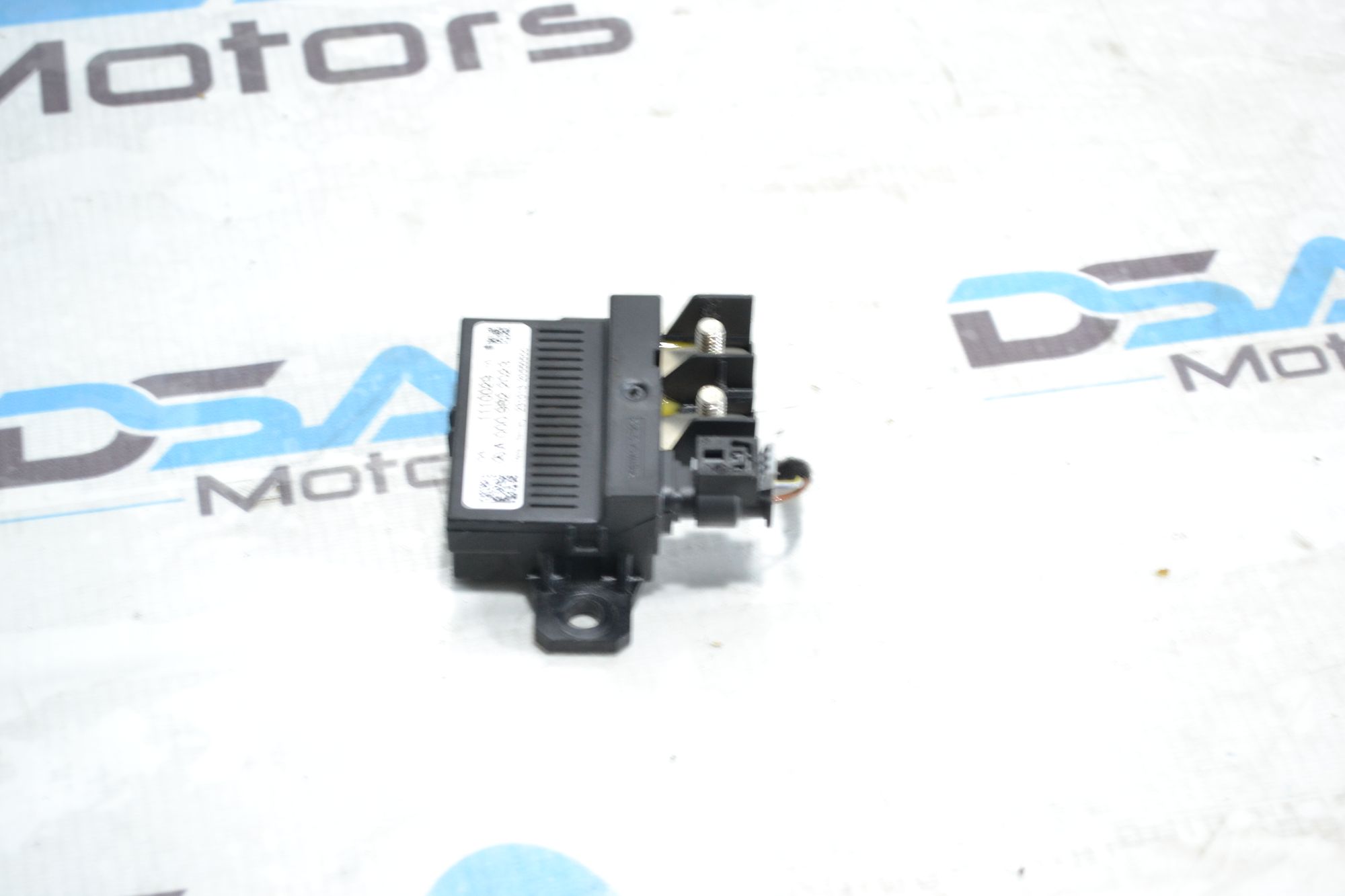 https://ycs.partsauto.market/partsauto-images/thmbs/userImages/b7628e092085f1f91467af1afb6e7630/part/10463f14-50cf-47a3-ad44-e7974e3a2c71_1780987148129.jpg