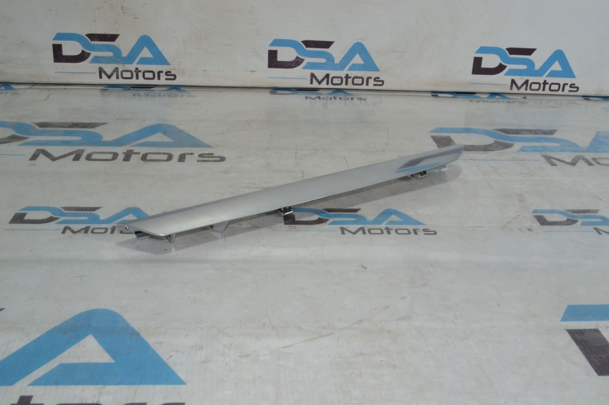 https://ycs.partsauto.market/partsauto-images/thmbs/userImages/b7628e092085f1f91467af1afb6e7630/part/104ec3c0-1f0b-4213-9d0c-5e1d85cc3856_1779881358548.jpg