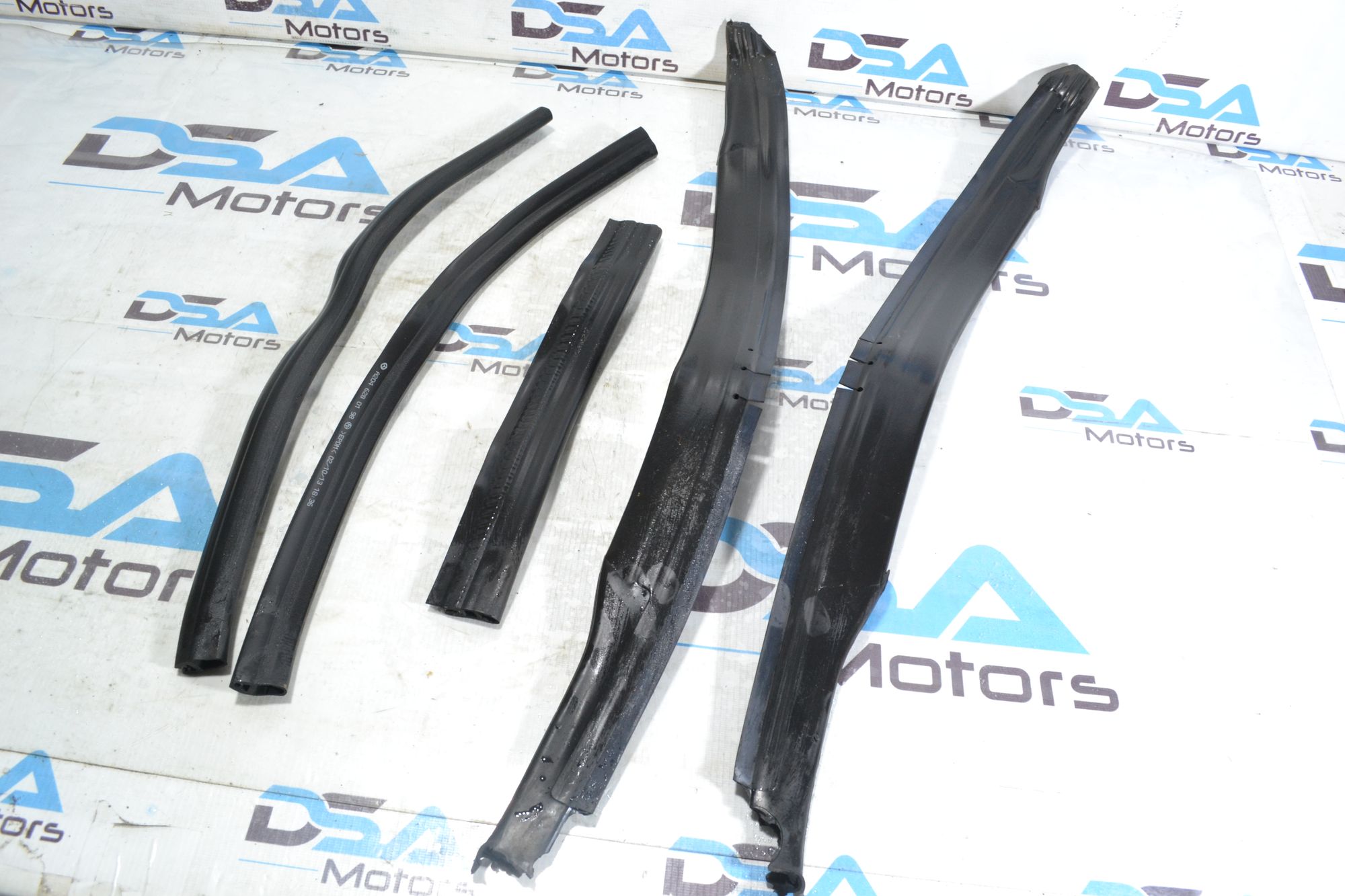 https://ycs.partsauto.market/partsauto-images/thmbs/userImages/b7628e092085f1f91467af1afb6e7630/part/1075087e-9924-4dac-819a-e1d83ca6d006_1780574283173.jpg