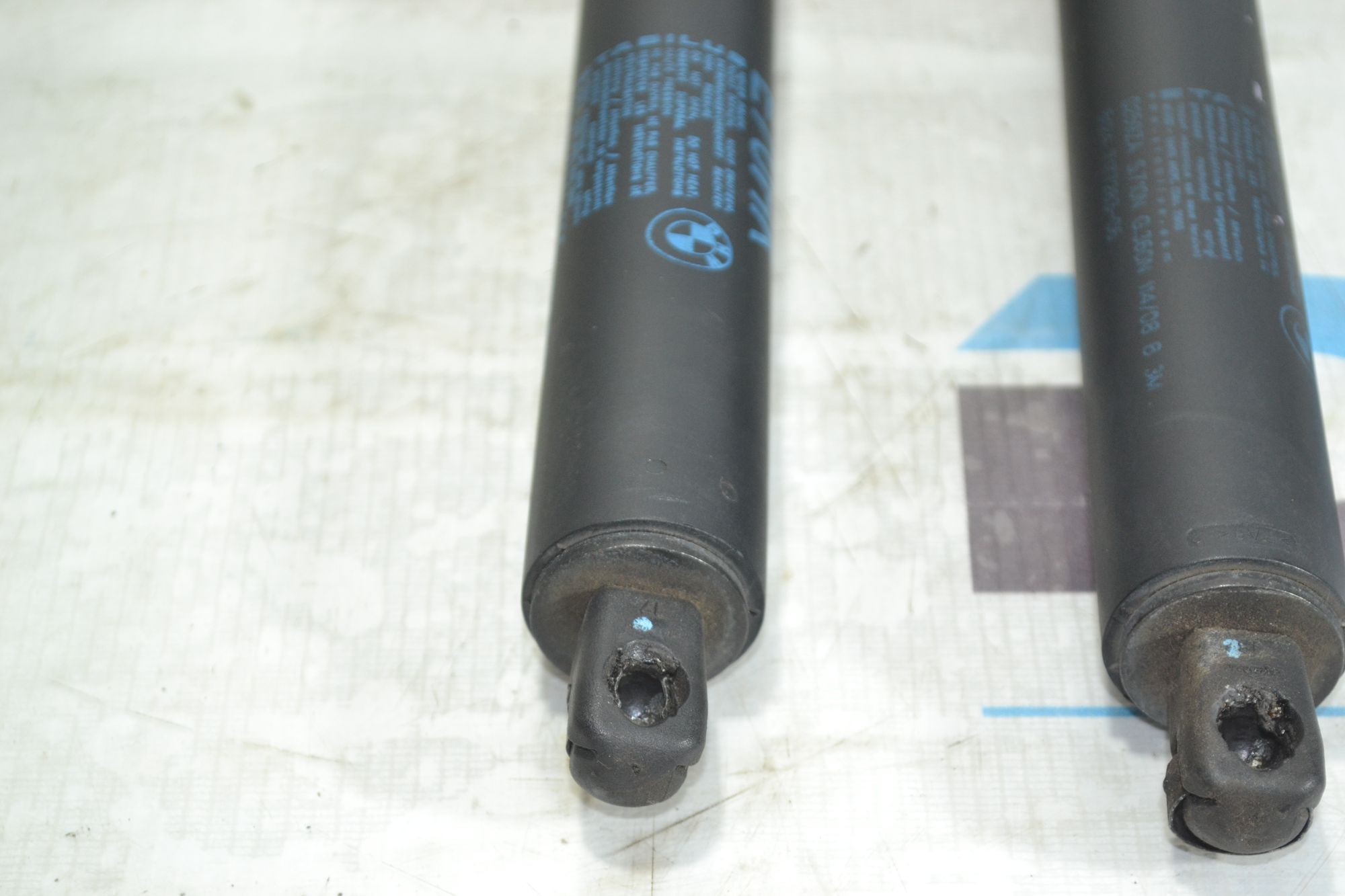 https://ycs.partsauto.market/partsauto-images/thmbs/userImages/b7628e092085f1f91467af1afb6e7630/part/10805551-e01b-4599-956b-2e0744ae6363_1781253386987.jpg