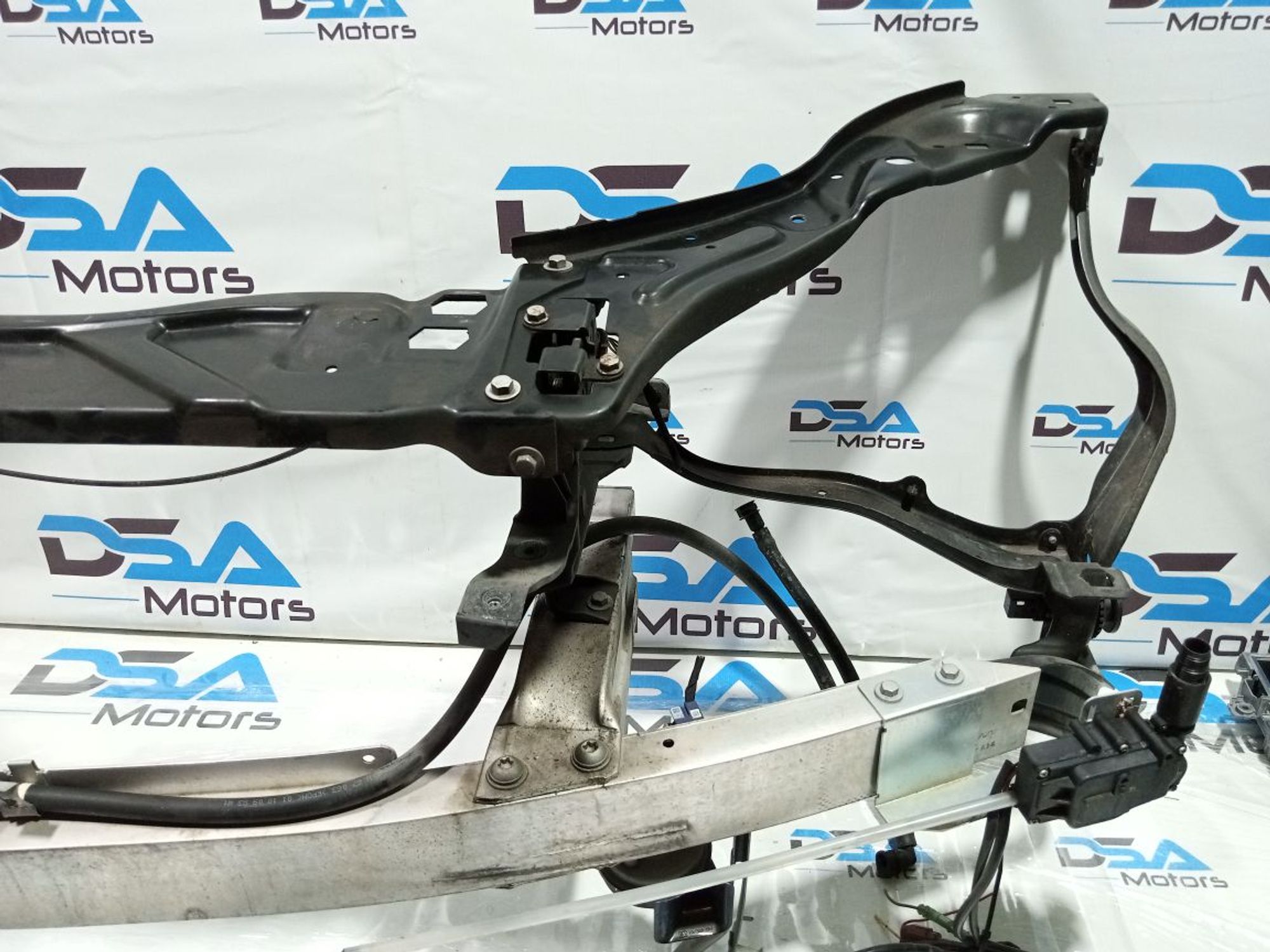 https://ycs.partsauto.market/partsauto-images/thmbs/userImages/b7628e092085f1f91467af1afb6e7630/part/10b1321a-2d10-4807-ba8d-bbd21daffc0d_1749494517235.jpg