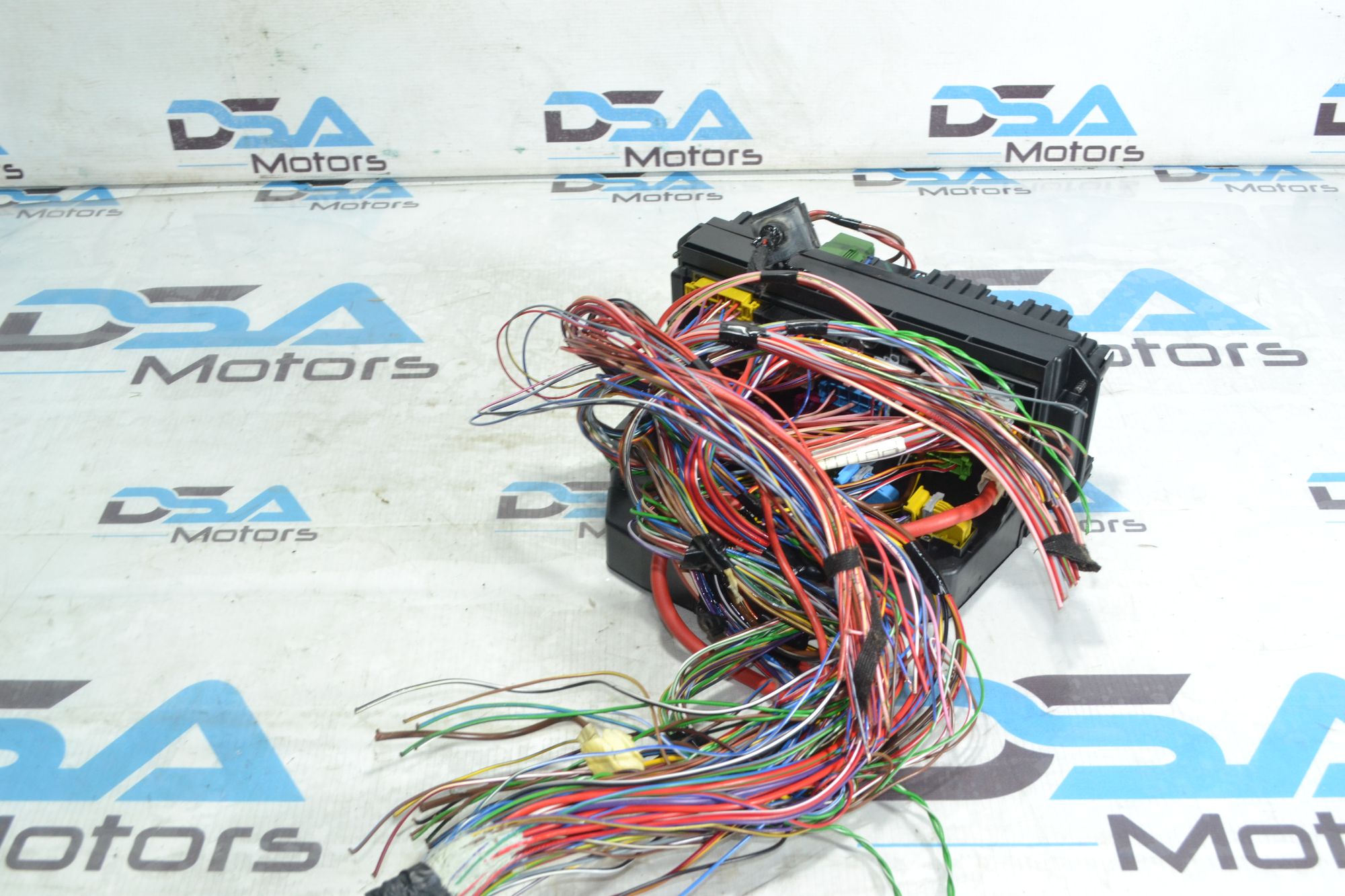 https://ycs.partsauto.market/partsauto-images/thmbs/userImages/b7628e092085f1f91467af1afb6e7630/part/10b42c26-5003-4477-9f56-9bdb7e362021_1781175353916.jpg