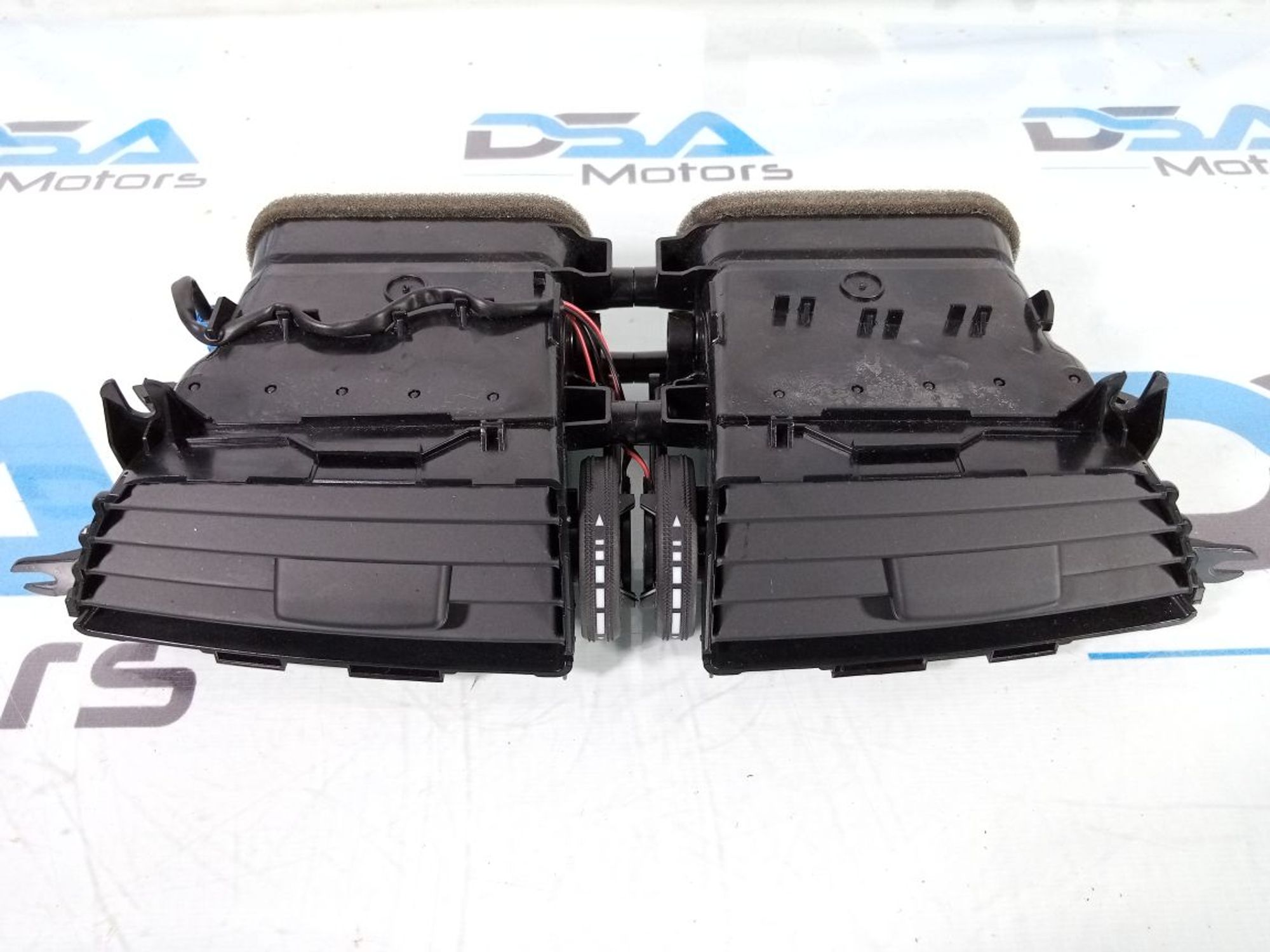 https://ycs.partsauto.market/partsauto-images/thmbs/userImages/b7628e092085f1f91467af1afb6e7630/part/10cc5116-0641-4ef4-9d4e-b6cf5833c713_1726507440749.jpg