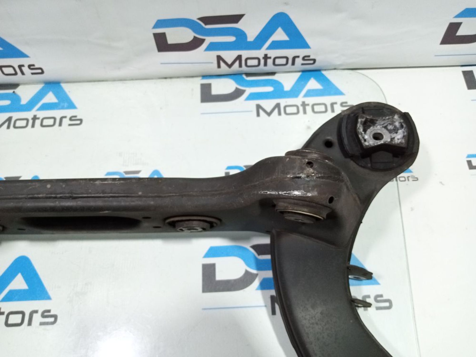 https://ycs.partsauto.market/partsauto-images/thmbs/userImages/b7628e092085f1f91467af1afb6e7630/part/11168aed-0c85-43f2-b7dd-233a48410726_1747762860834.jpg