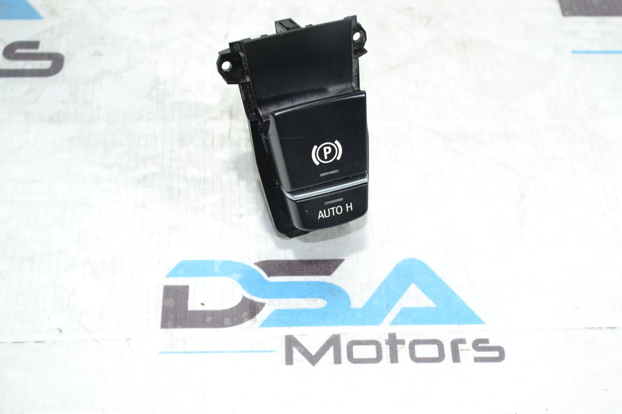 https://ycs.partsauto.market/partsauto-images/thmbs/userImages/b7628e092085f1f91467af1afb6e7630/part/111af951-7b67-47b3-b366-69fba00ce3f2_1779714764400.jpg