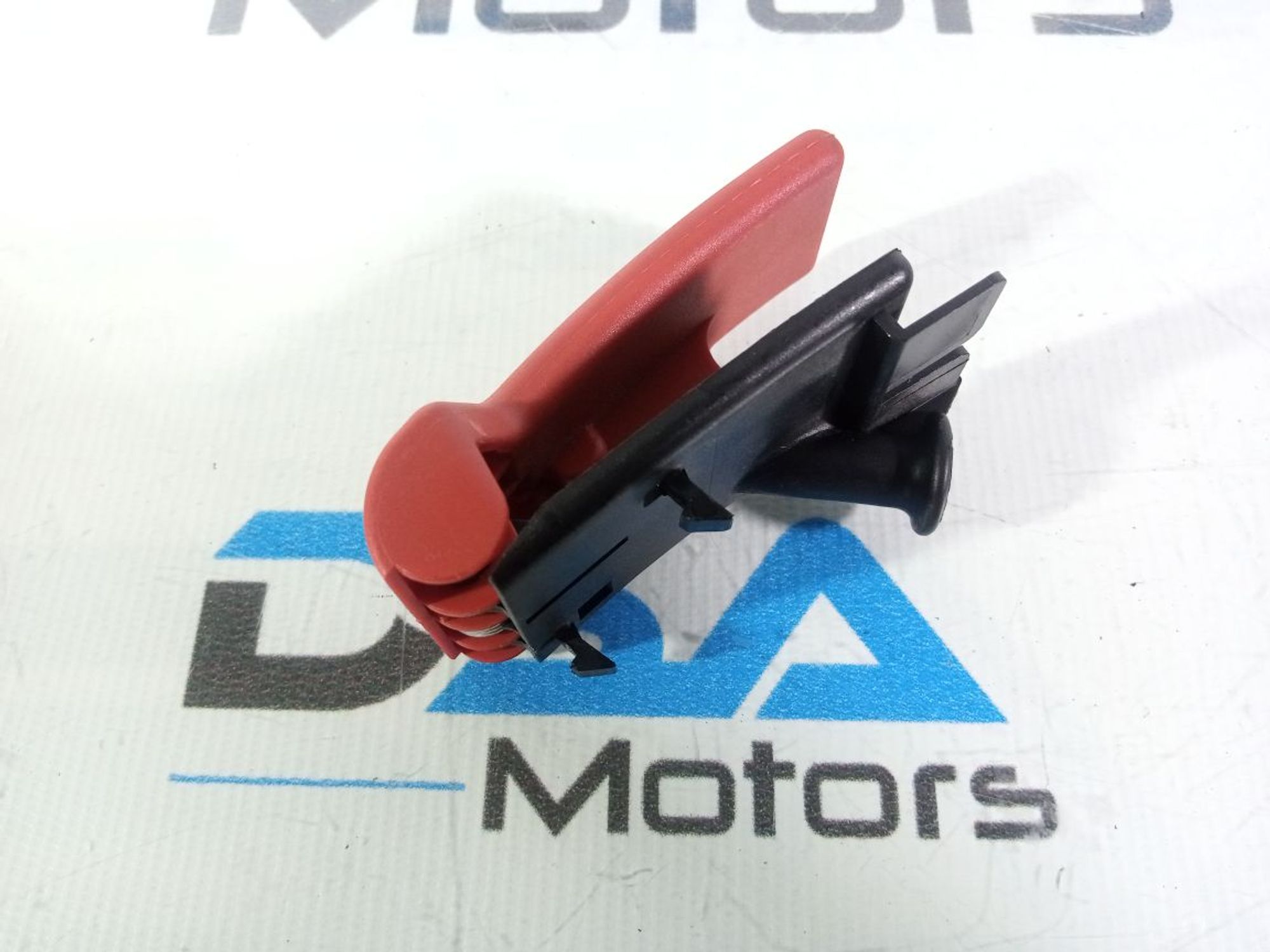 https://ycs.partsauto.market/partsauto-images/thmbs/userImages/b7628e092085f1f91467af1afb6e7630/part/117424fa-3ae8-4ad3-a21a-8d7e75a7f709_1740581131302.jpg