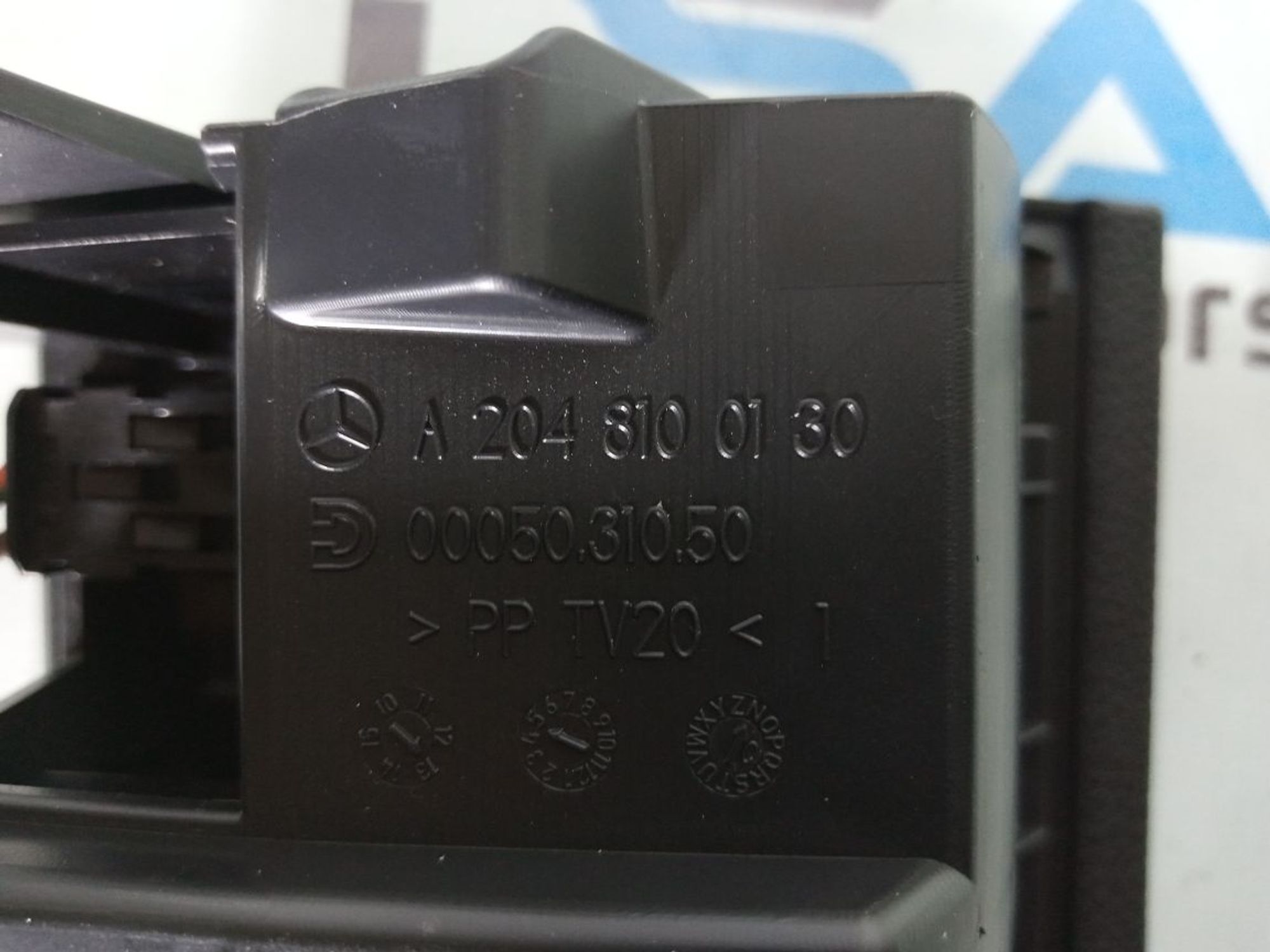 https://ycs.partsauto.market/partsauto-images/thmbs/userImages/b7628e092085f1f91467af1afb6e7630/part/119e0b36-84a2-4c68-9191-f161d674ffa3_1733849949736.jpg