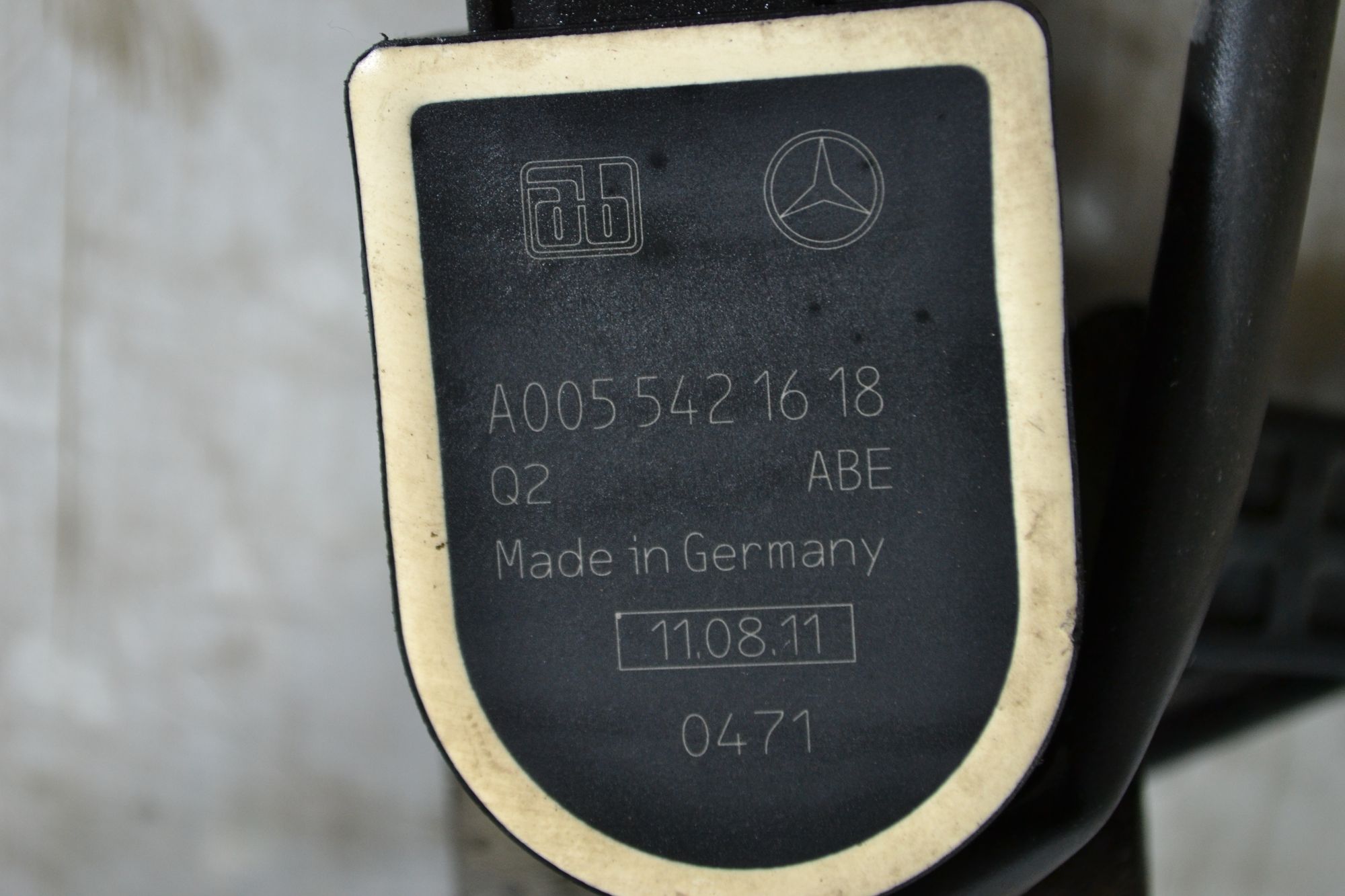 Датчик положения кузова пер/правый оригинал Mercedes W204 из Японии, 2900 рублей, Кореновск